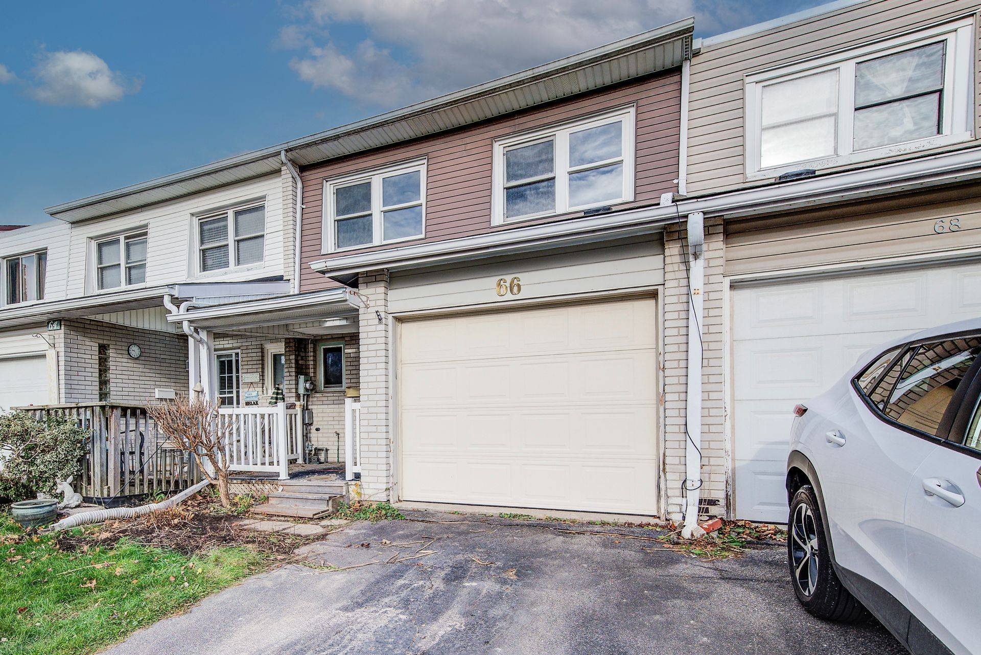 Kitchener, ON N2M 5A3,66 Charles Best PL