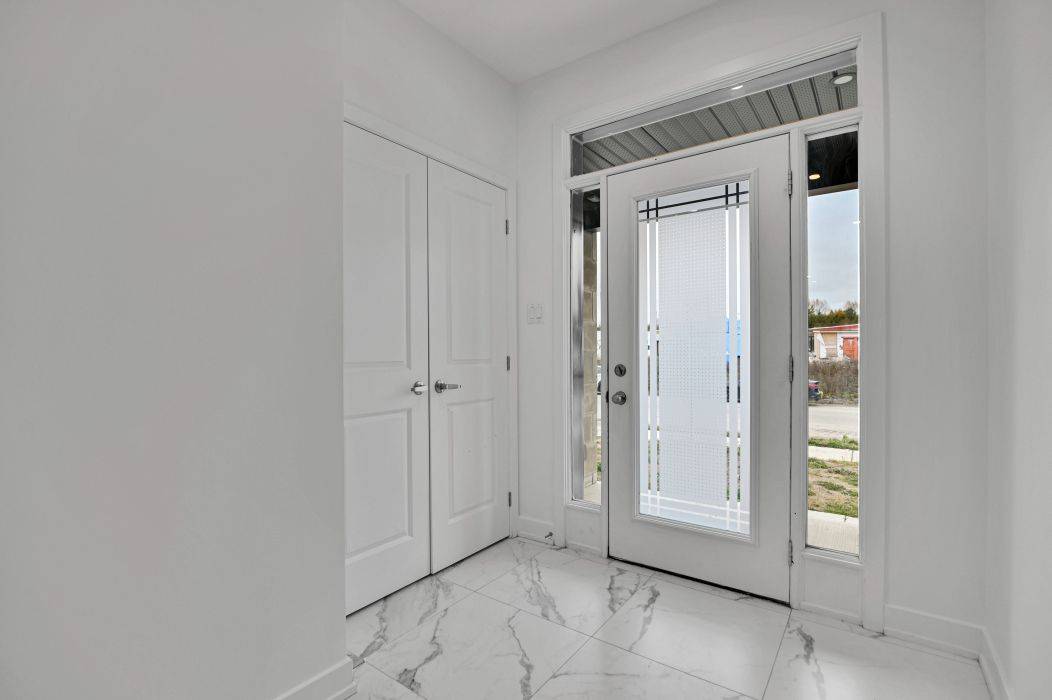 Stittsville - Munster - Richmond, ON K2S 1B6,2305 Goldhawk DR