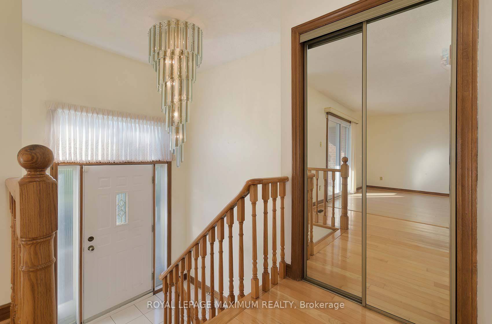 Vaughan, ON L4L 3V4,42 Kaiser DR