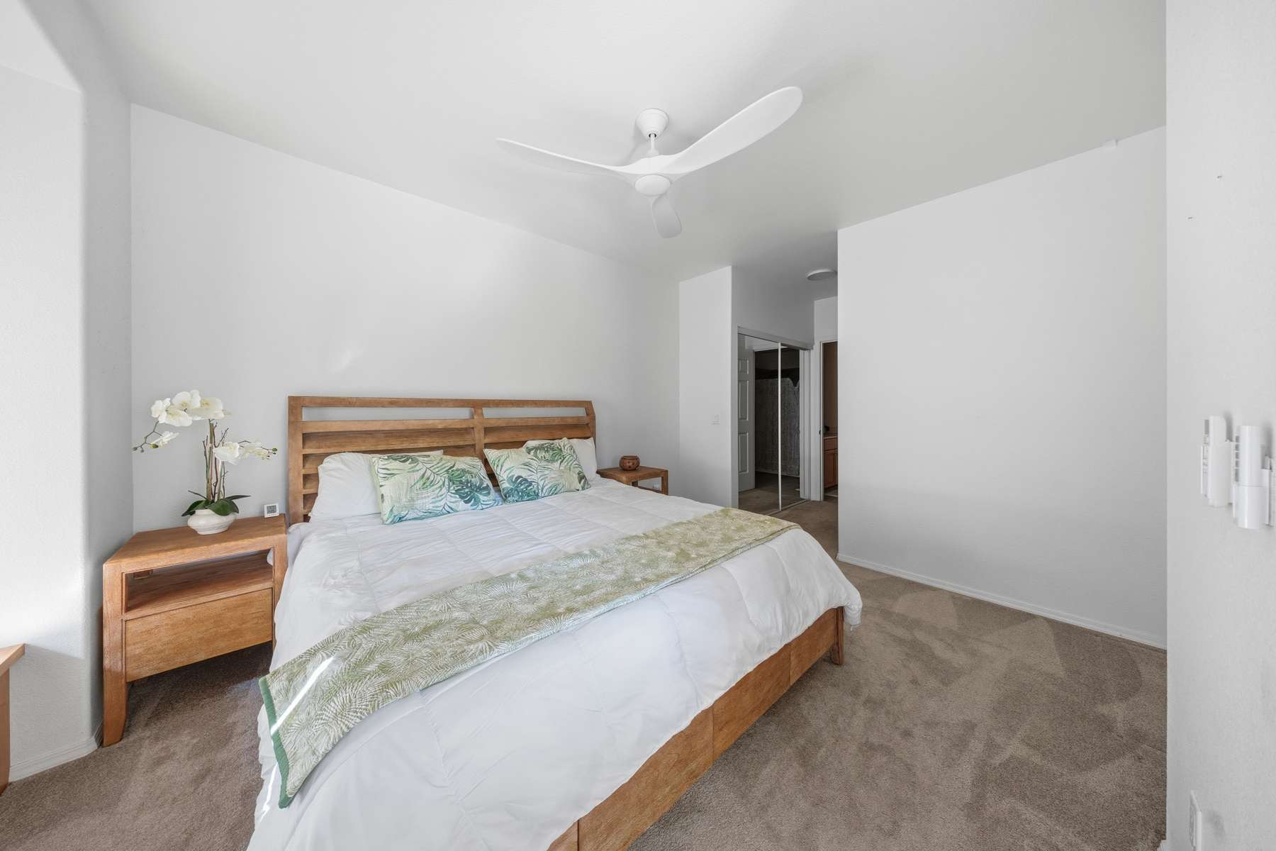 Lihue, HI 96766,2110 KANEKA ST #70