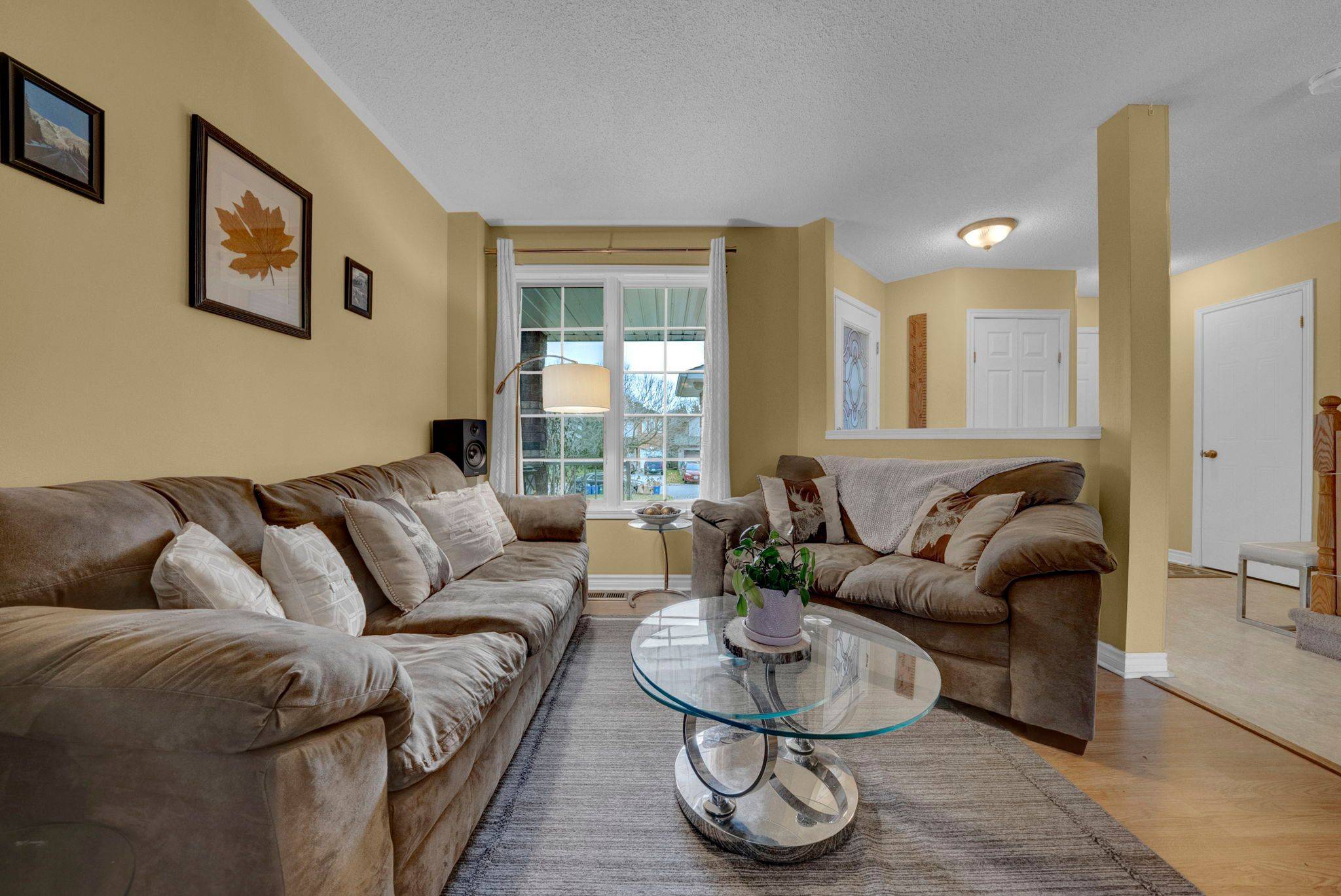 Clarington, ON L1C 5A6,170 High ST