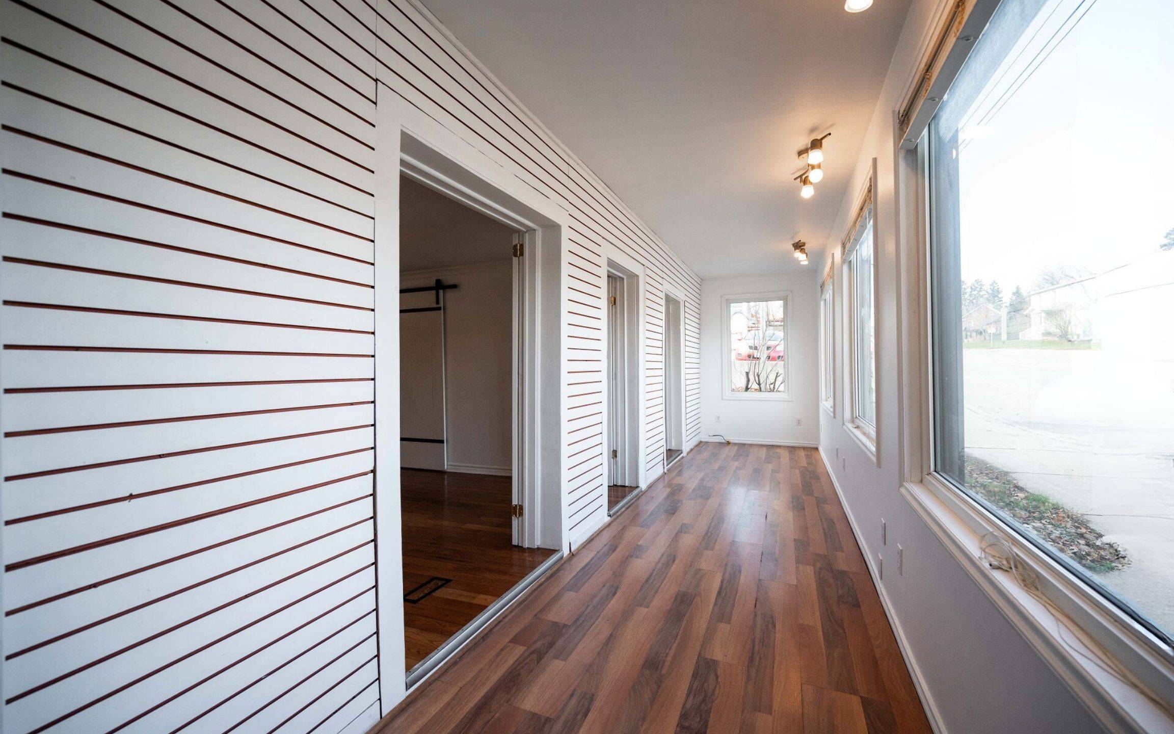 Milton, ON L0P 1B0,30 Main ST N