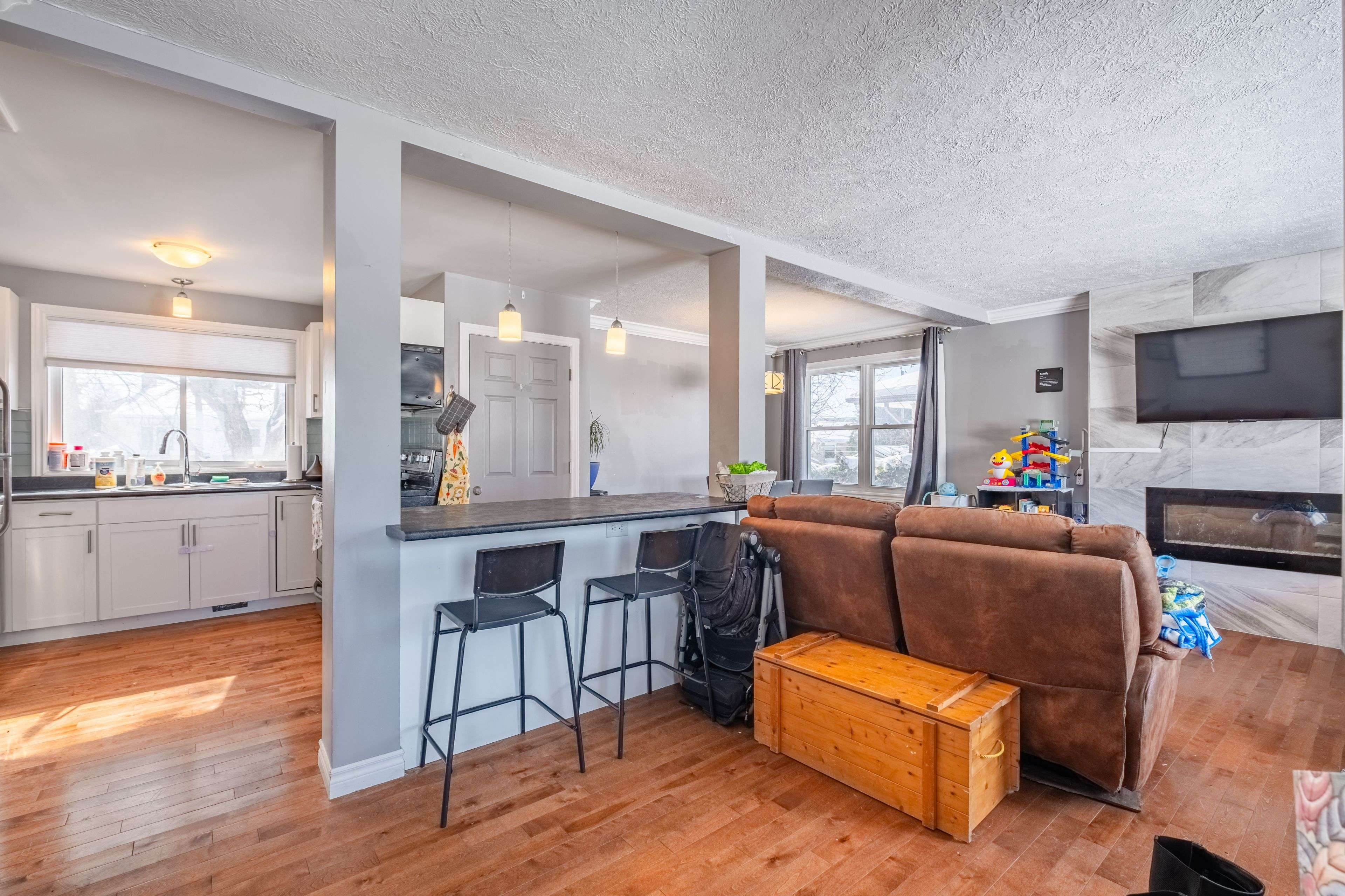 Kingston, ON K7M 3G8,20 Elizabeth AVE