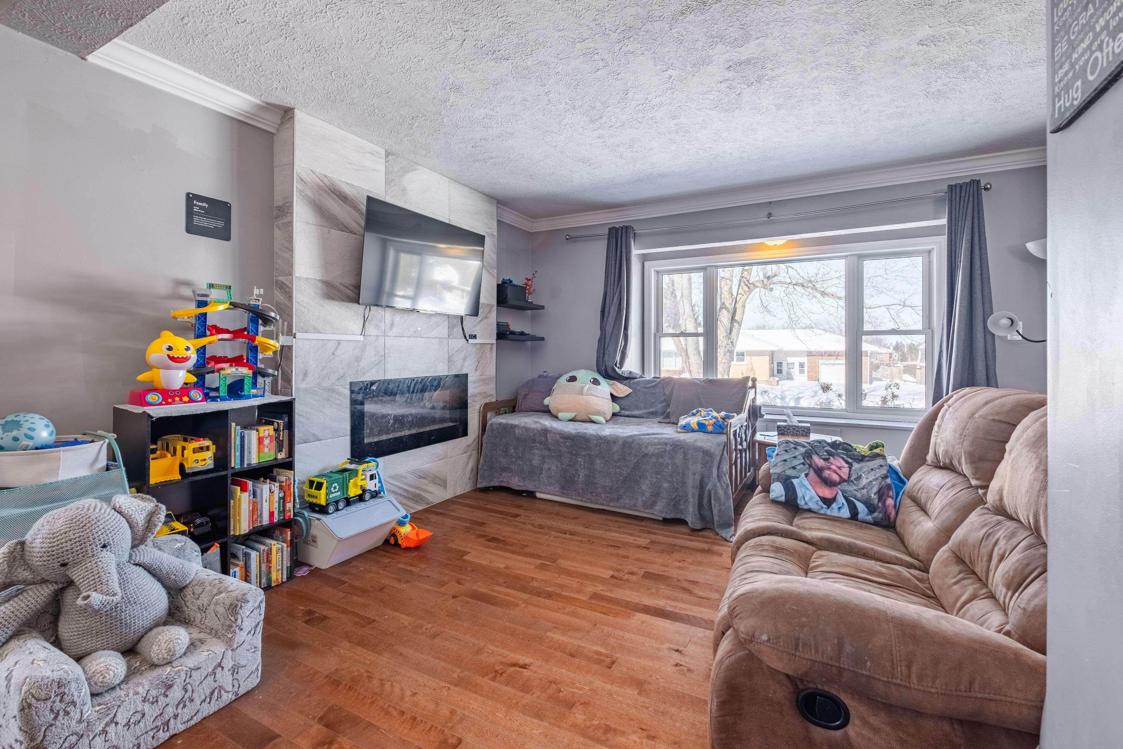 Kingston, ON K7M 3G8,20 Elizabeth AVE