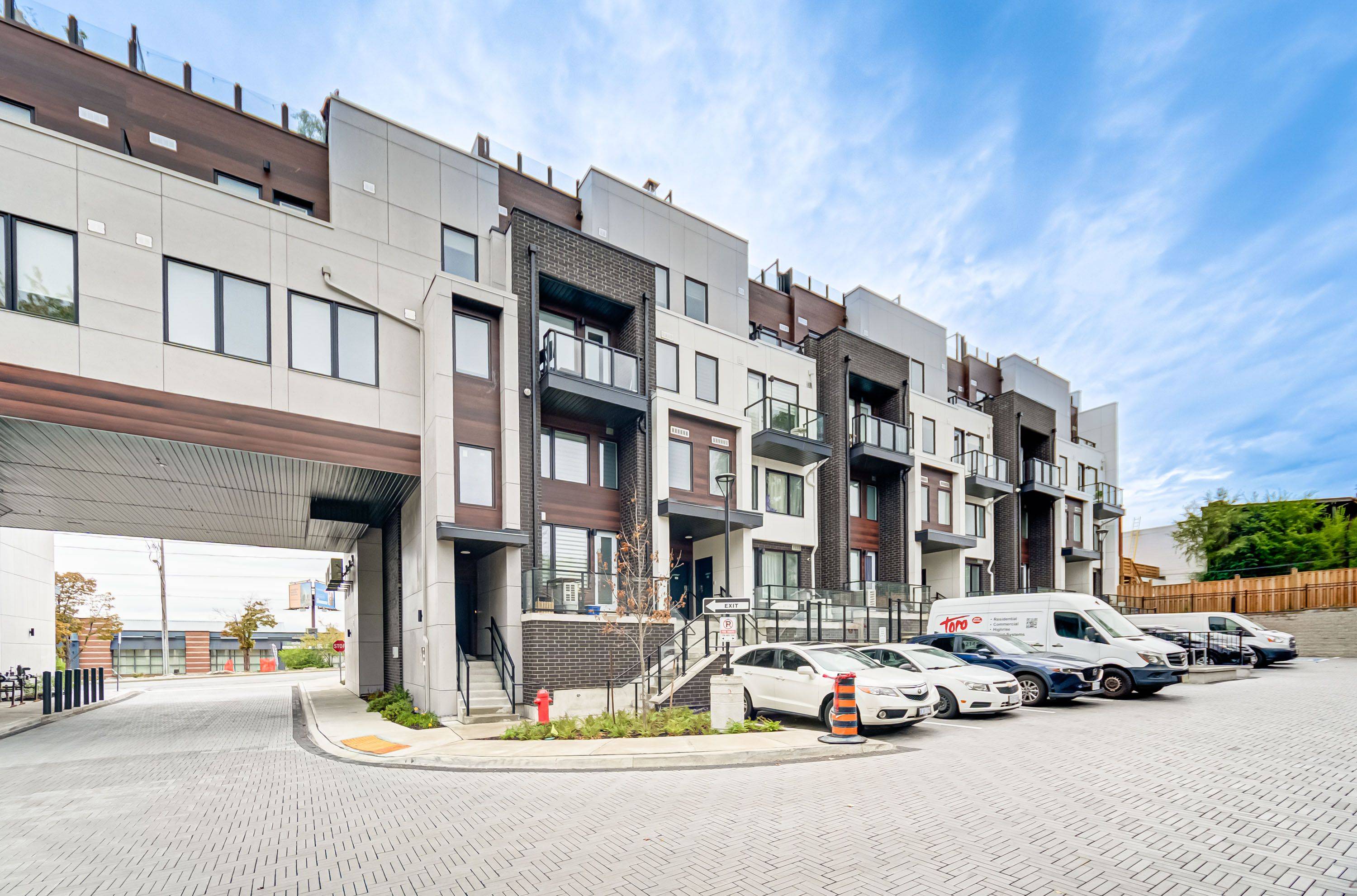 Toronto E03, ON M4B 0A7,1479 O'Connor DR #8