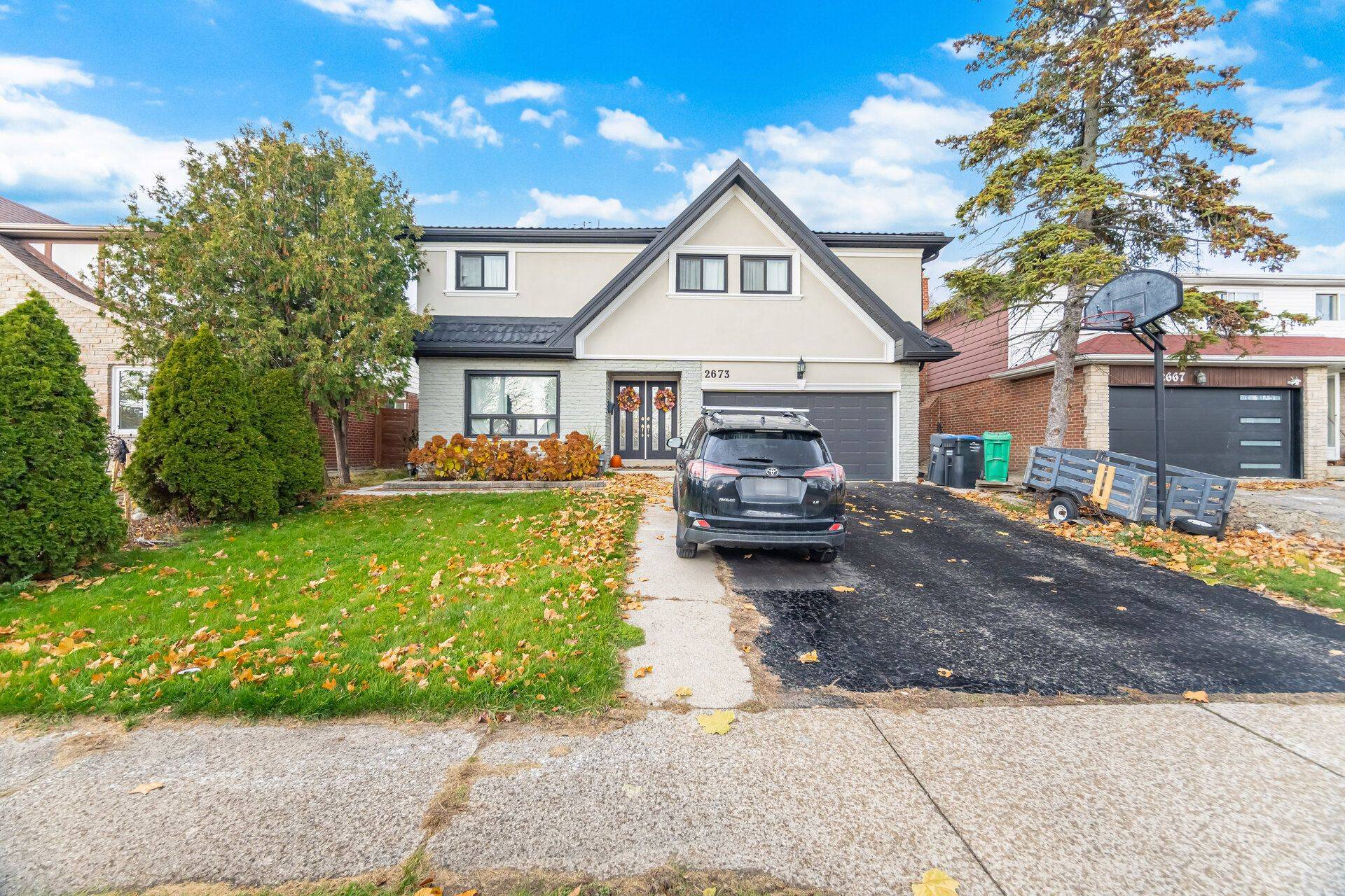 Mississauga, ON L5B 2K6,2673 Kingsberry CRES #2