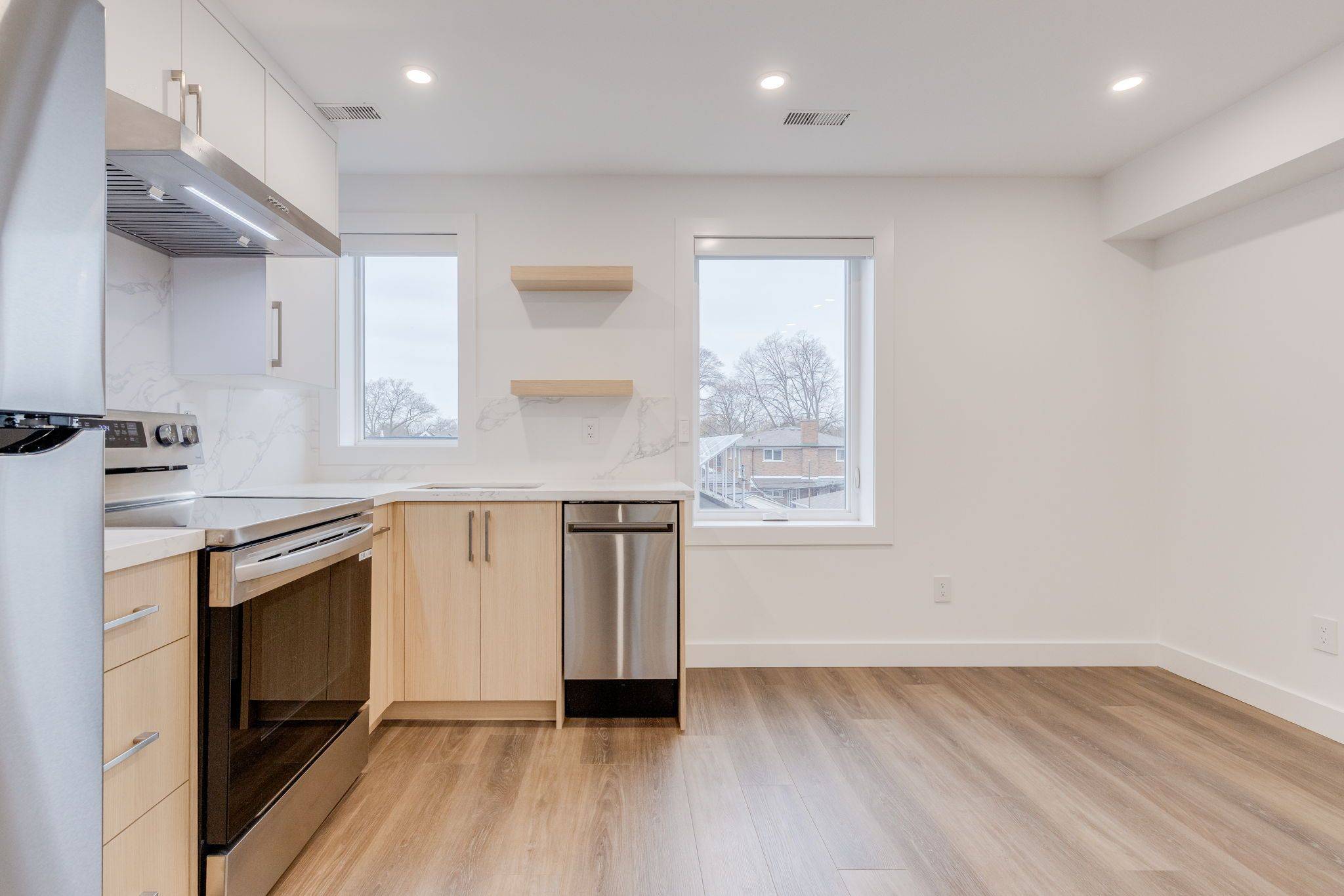 Toronto W03, ON M6E 4A9,94 Earlscourt AVE #2