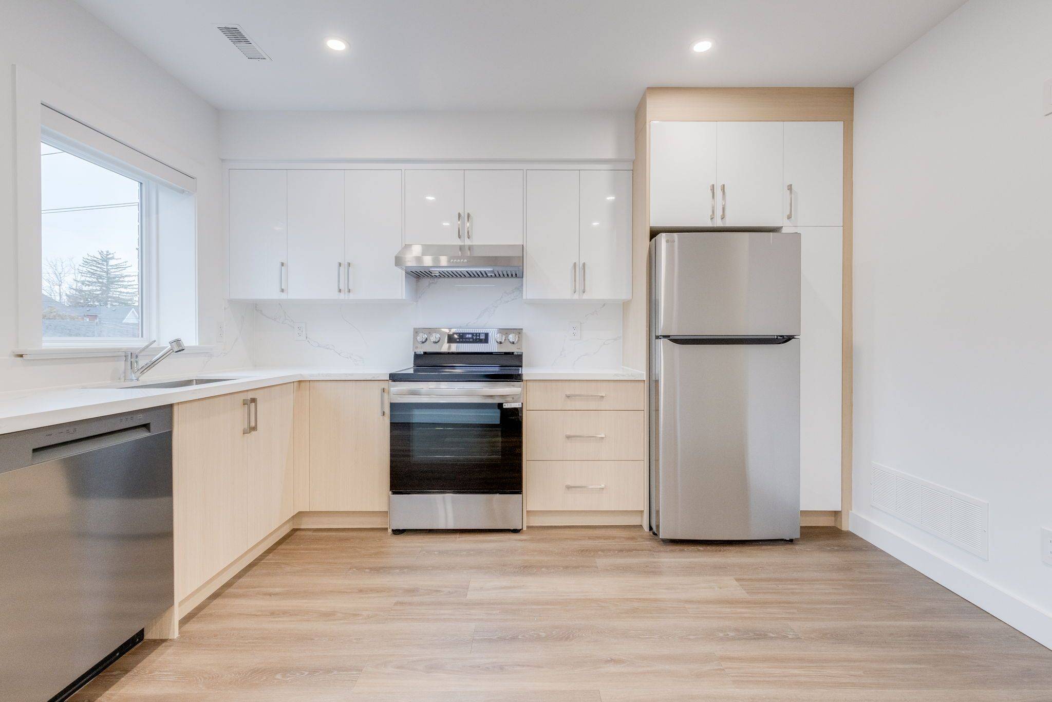 Toronto W03, ON M6E 4A9,94 Earlscourt AVE #1