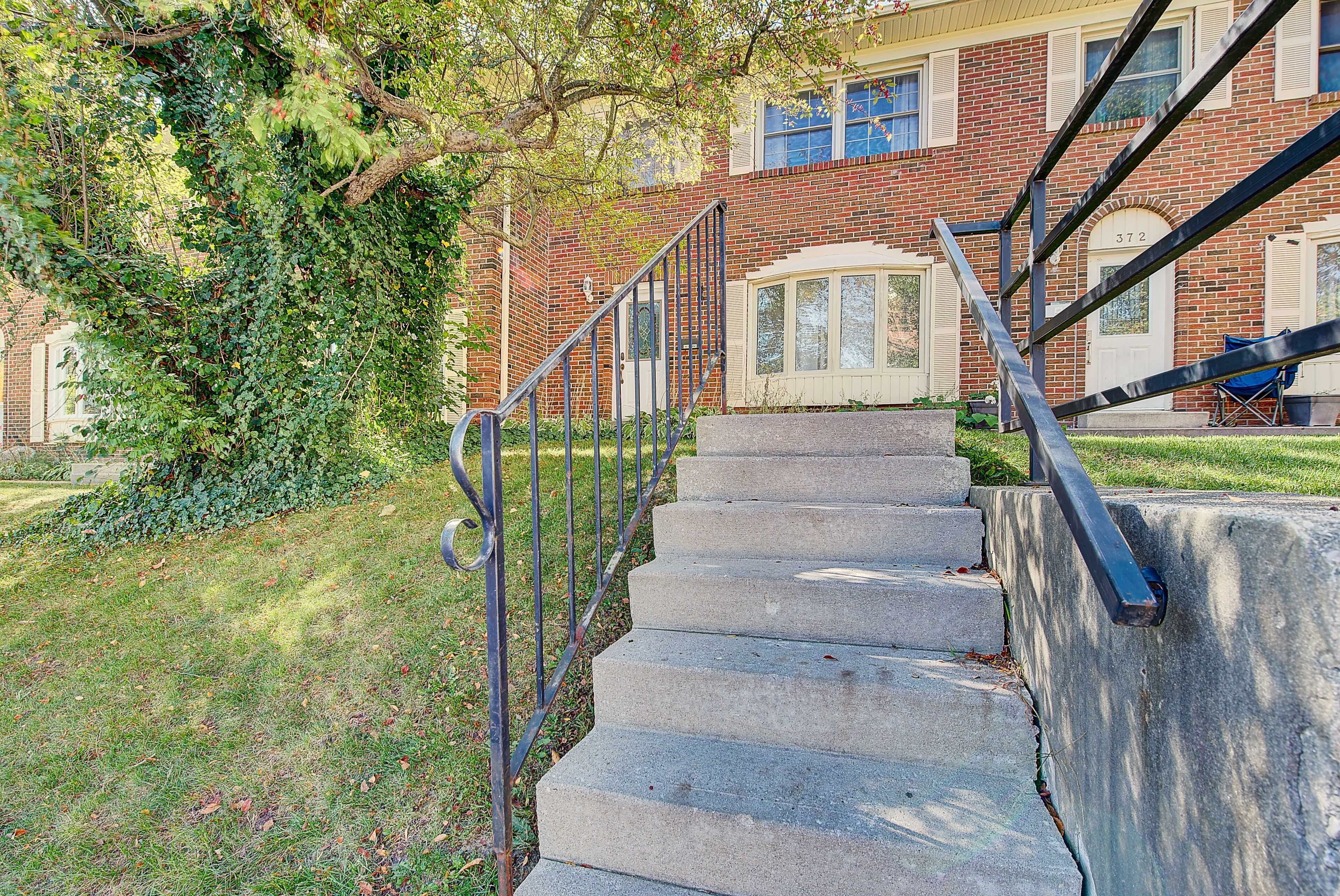 London North, ON N6G 2E9,374 Homestead CT