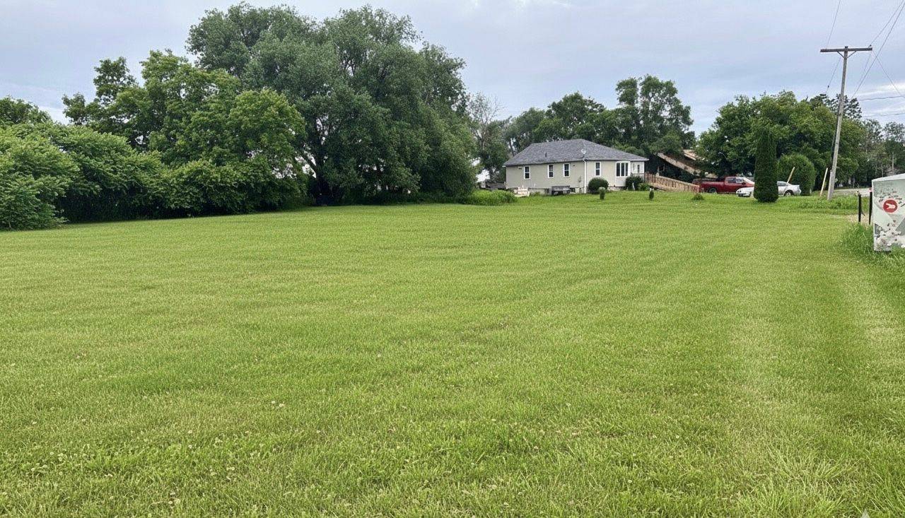 Quinte West, ON K0K 1L0,8 Dead Creek RD