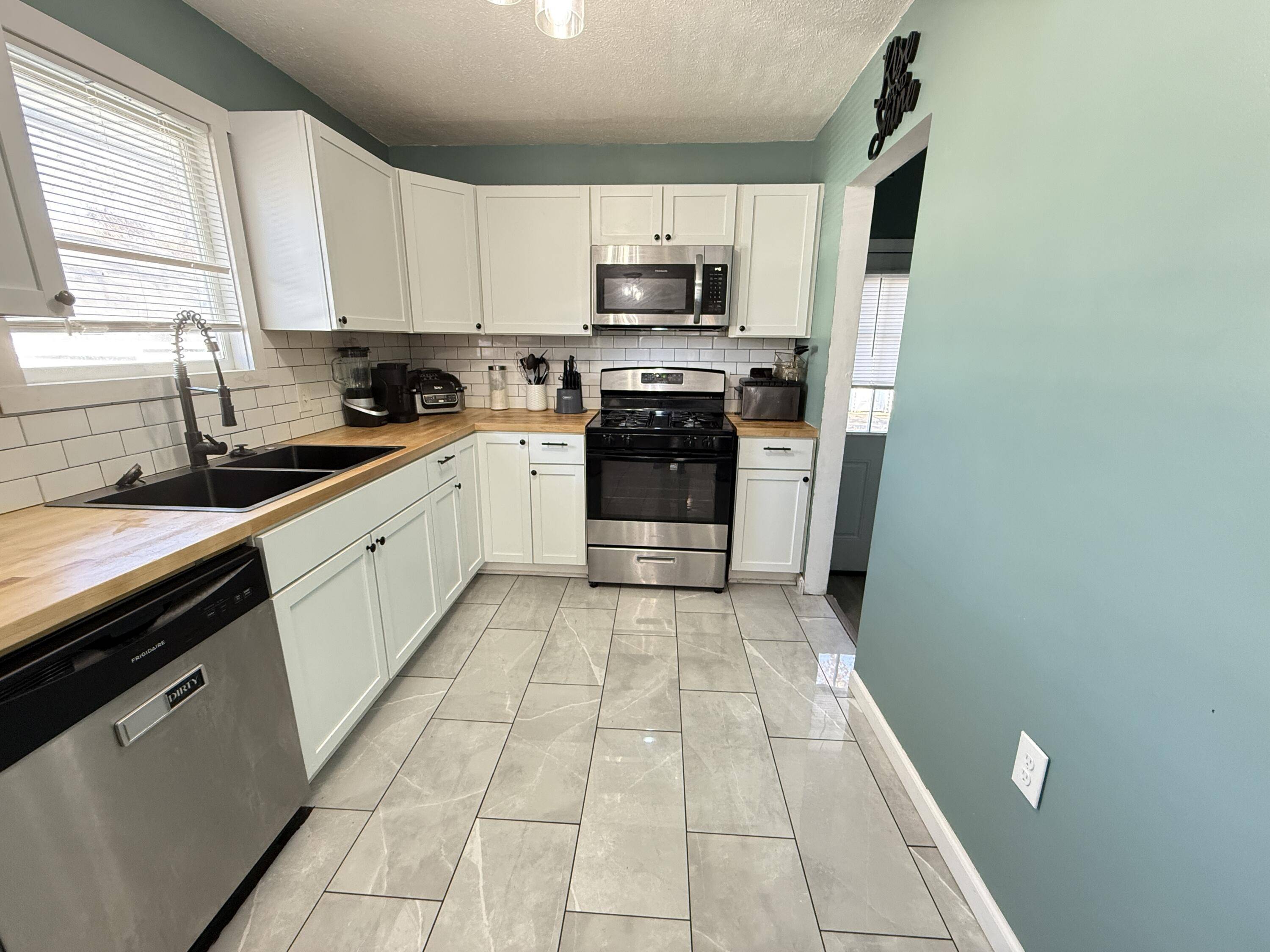 Wyoming, MI 49519,2224 Berwyn AVE SW