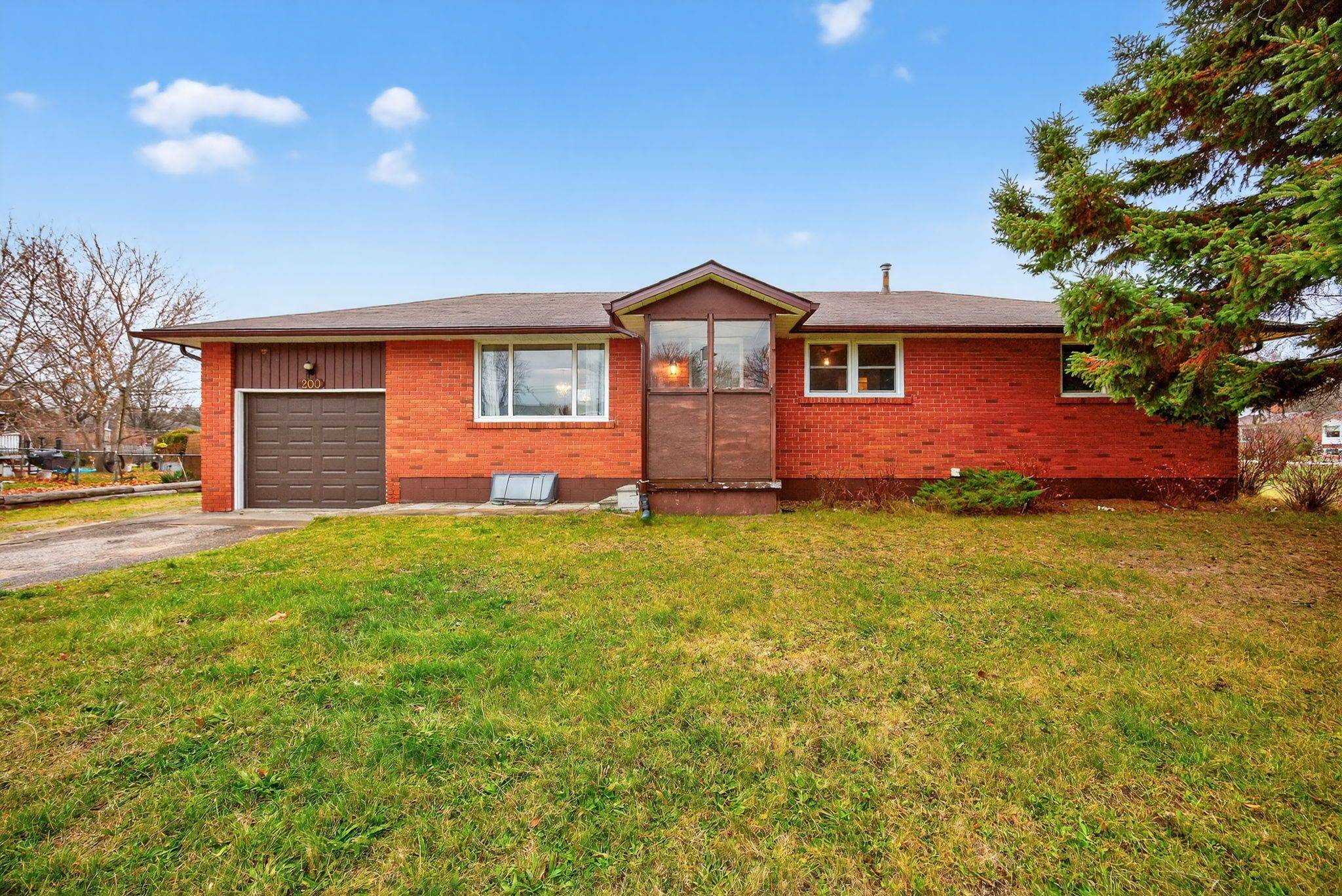 Essa, ON L0M 1B0,200 Calford ST