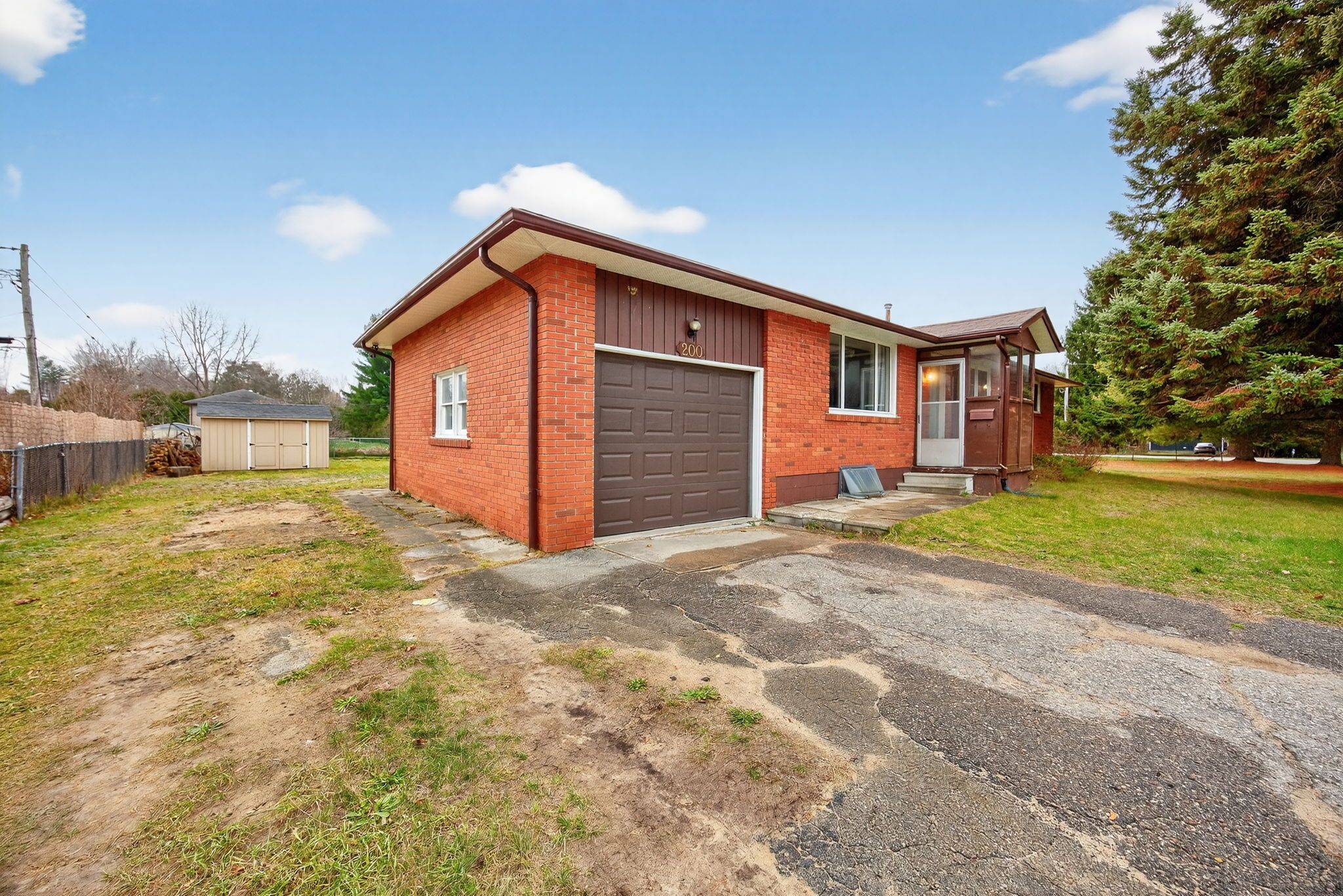 Essa, ON L0M 1B0,200 Calford ST