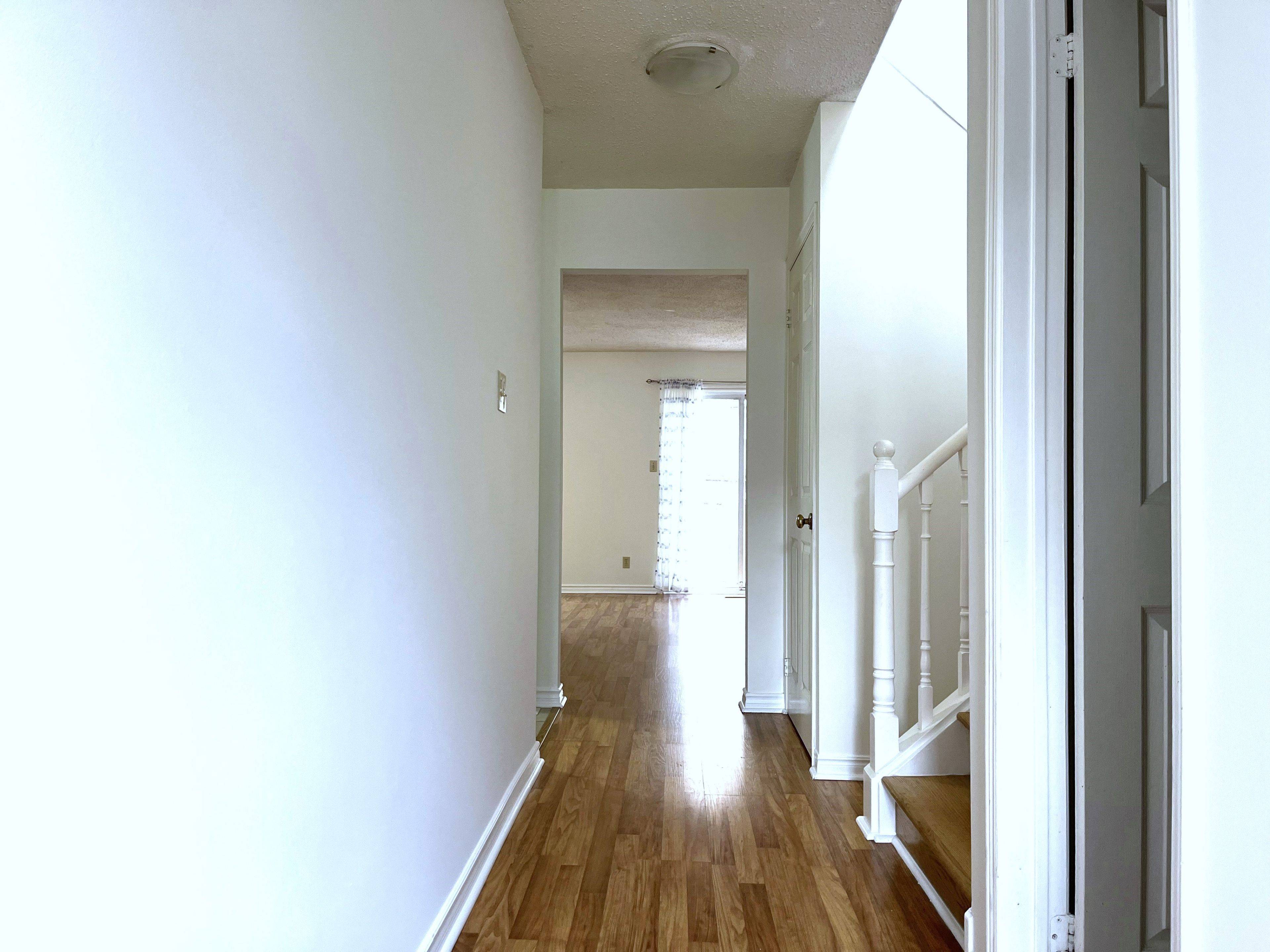 Burlington, ON L7P 2S9,1232 Guelph Line #13