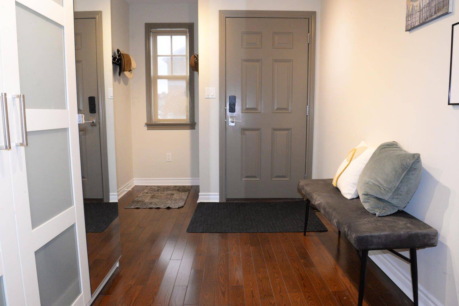 Kingston, ON K7K 2Z3,300 Wellington ST