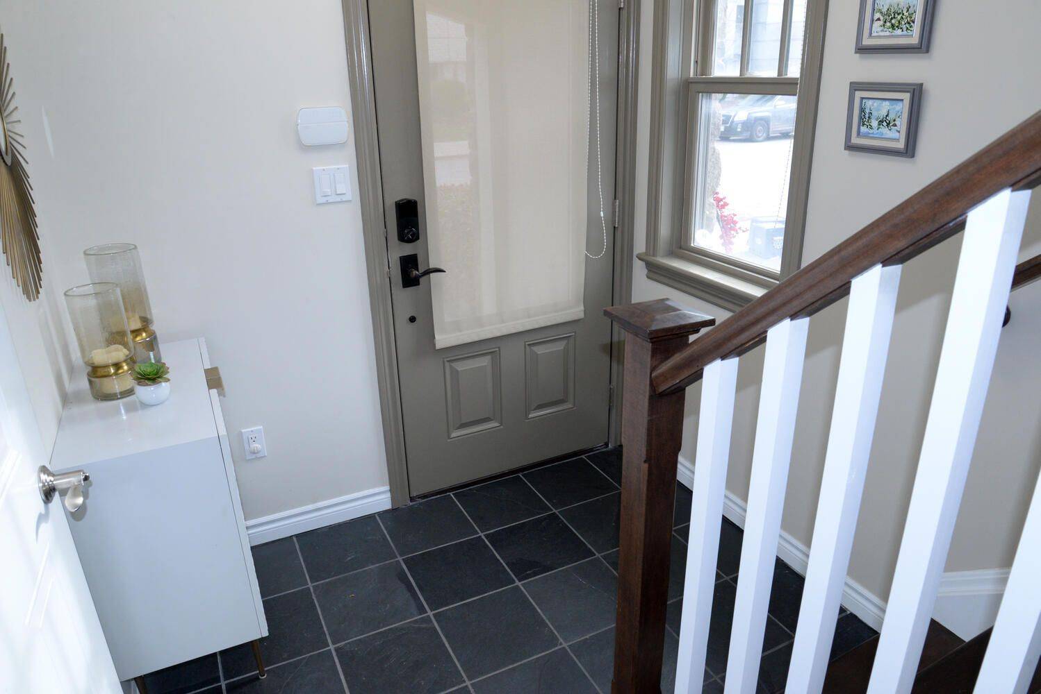 Kingston, ON K7K 2Z3,300 Wellington ST