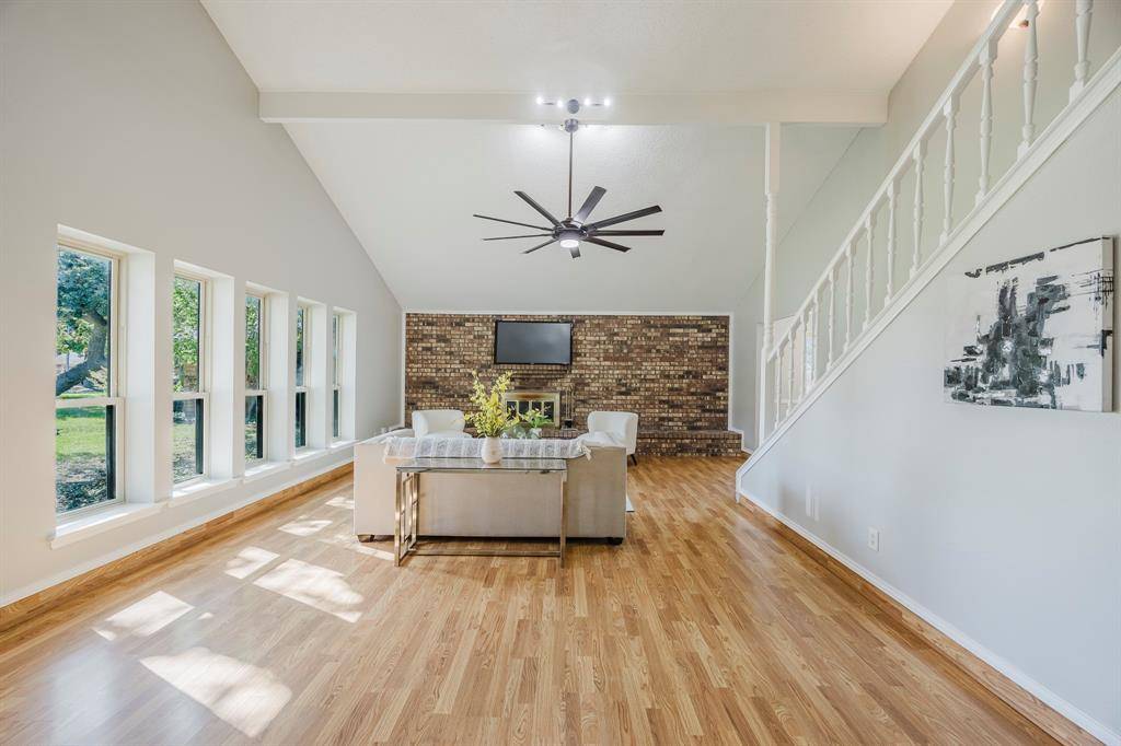 Bedford, TX 76021,2112 Oakmeadow Place