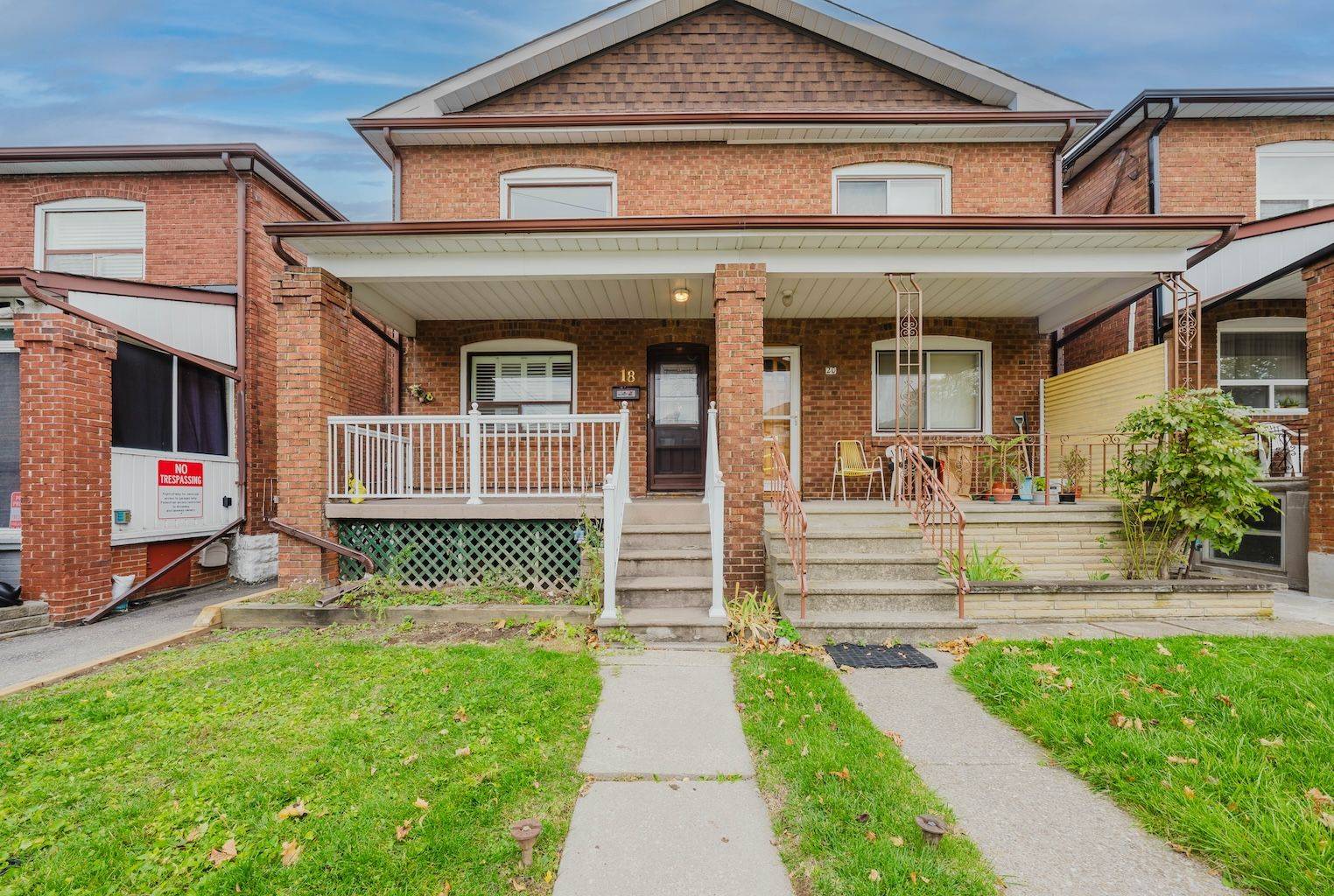 Toronto C03, ON M6E 2G2,18 Greyton CRES