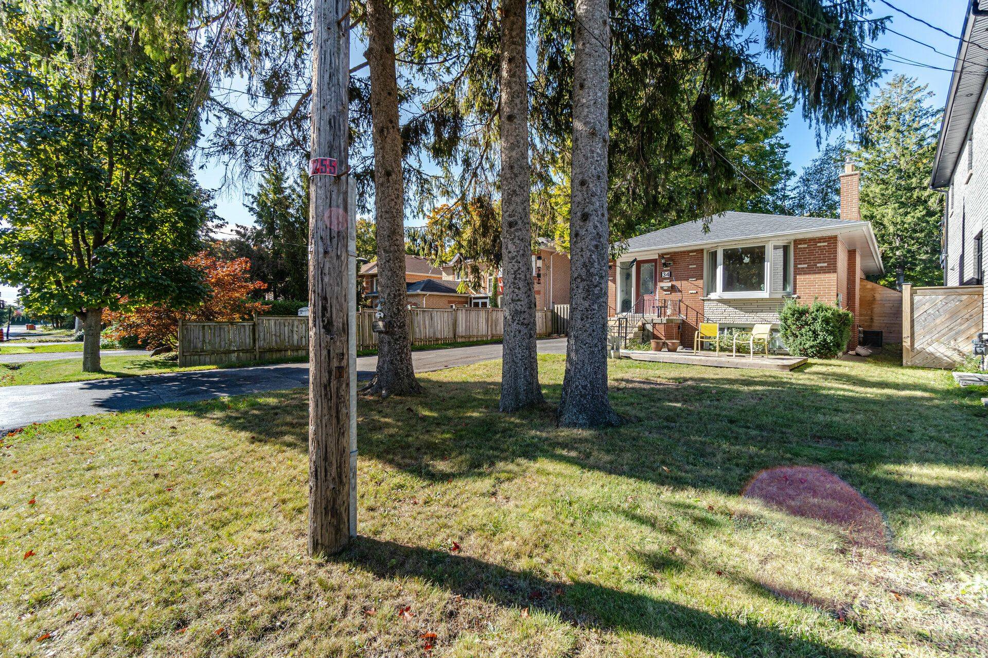 Toronto E10, ON M1C 1V2,34 Ivan RD