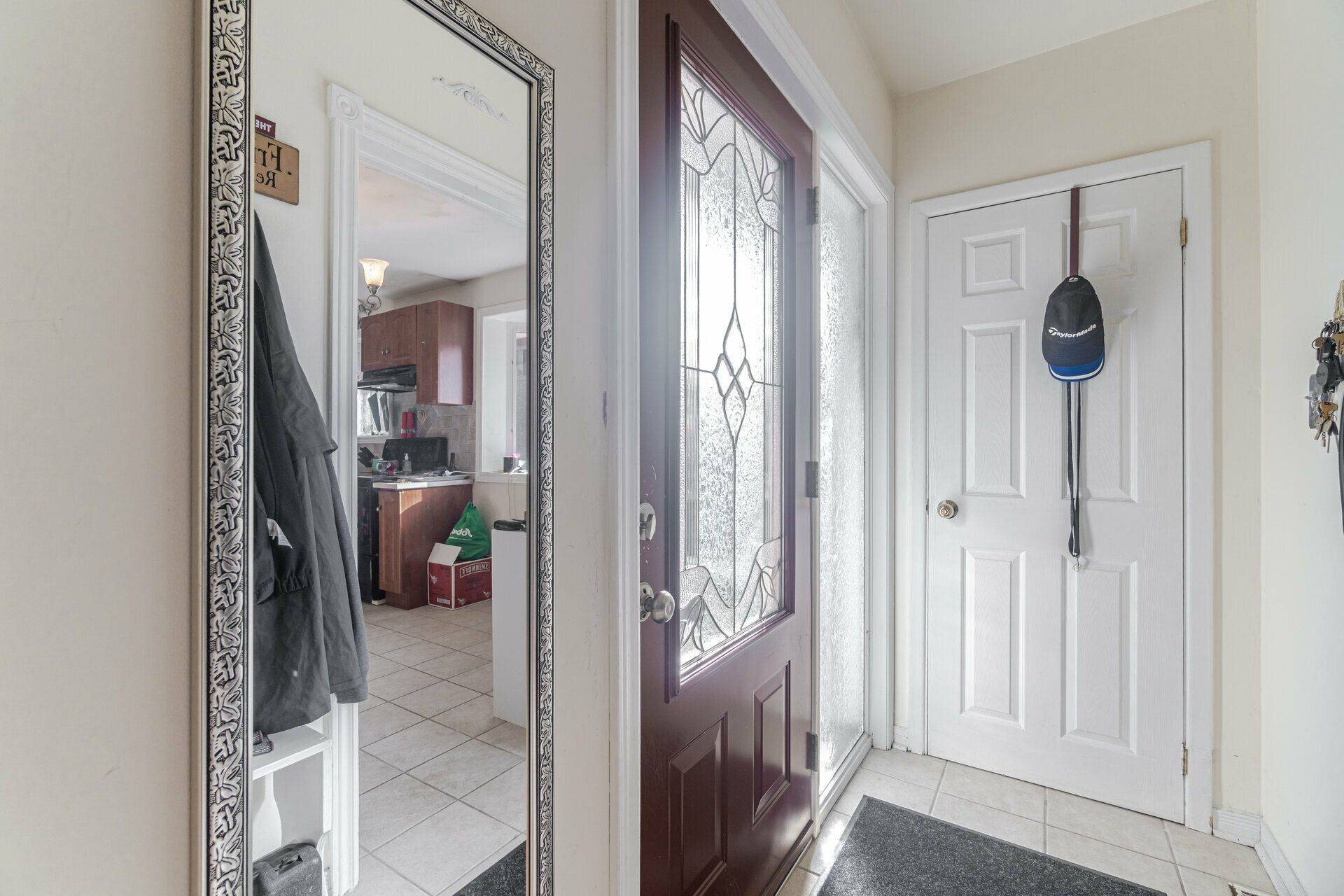 Toronto E10, ON M1C 1V2,34 Ivan RD