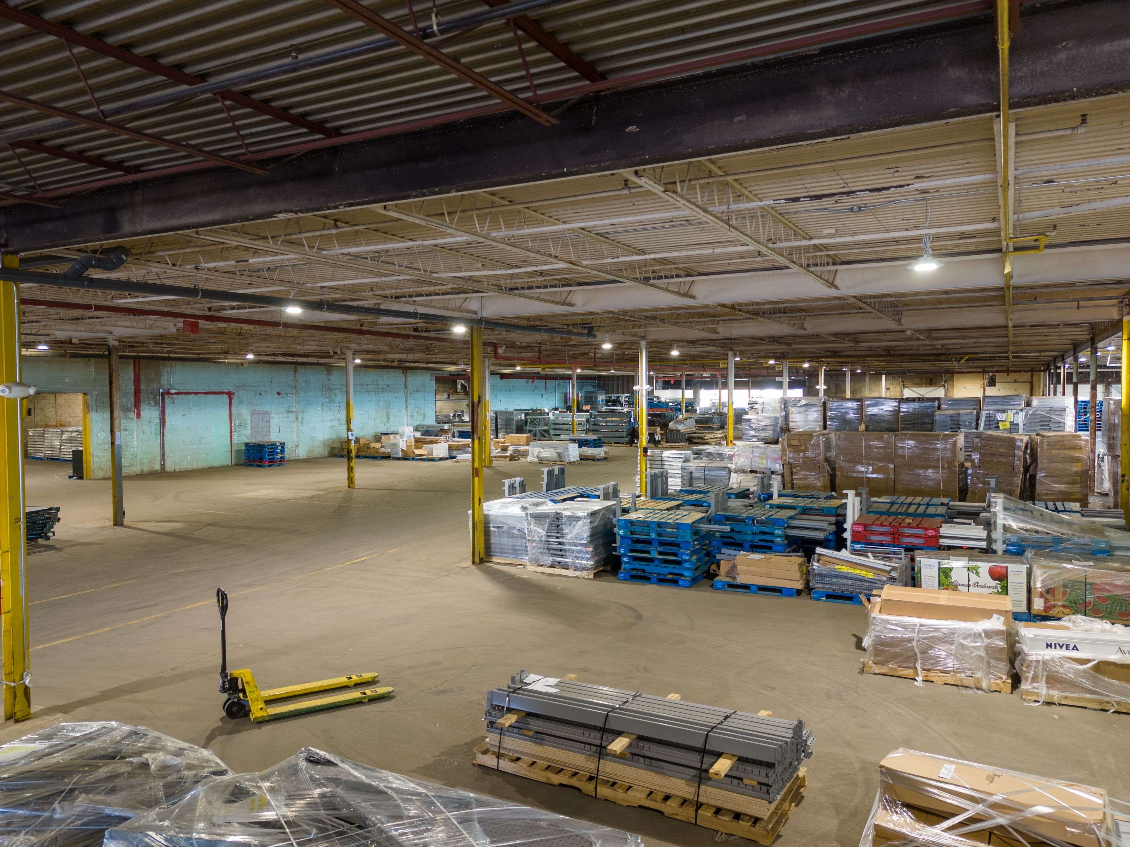 Toronto W05, ON M9L 1Z3,36-38 Milvan DR #1