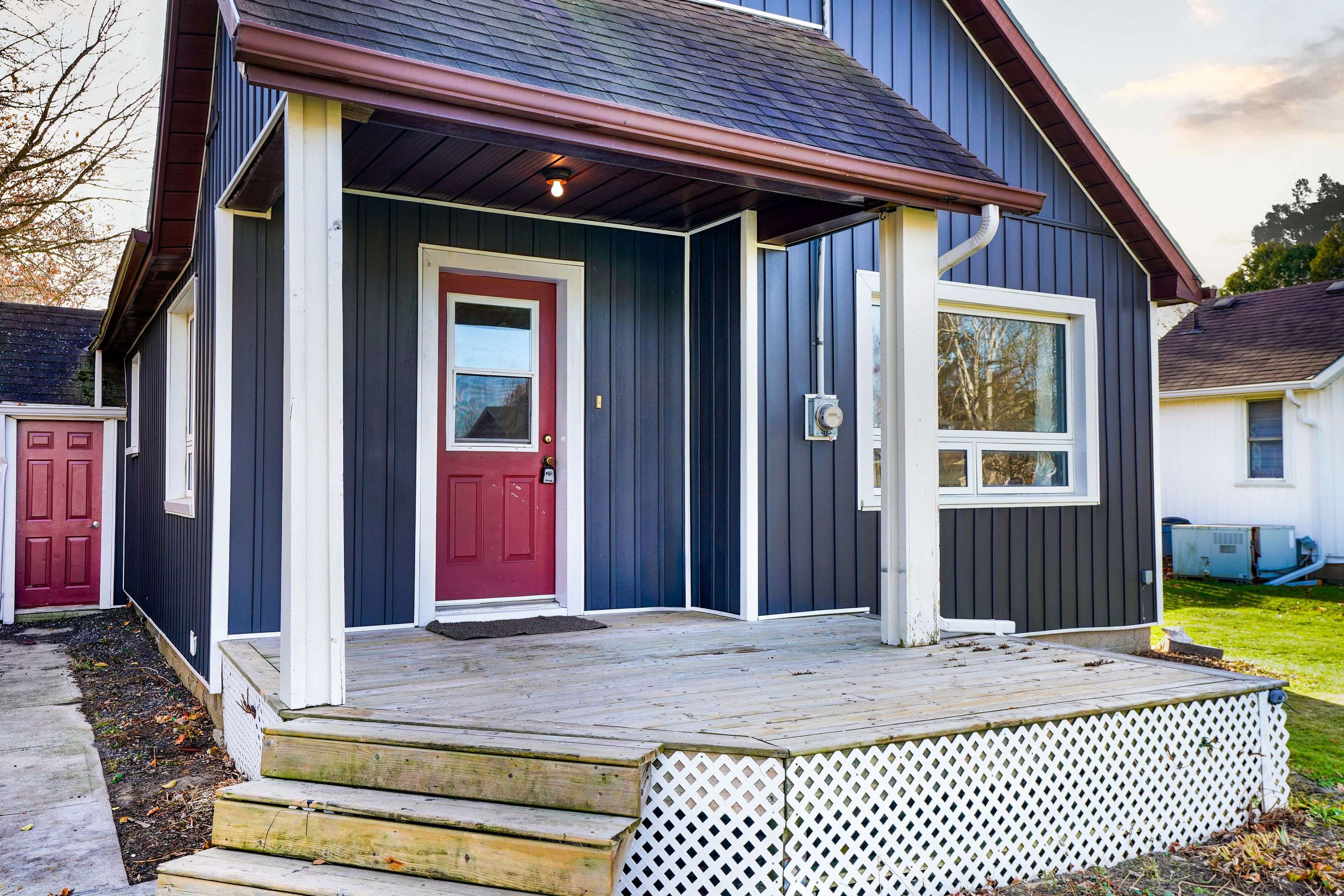 West Elgin, ON N0L 2C0,22557 Queens Line