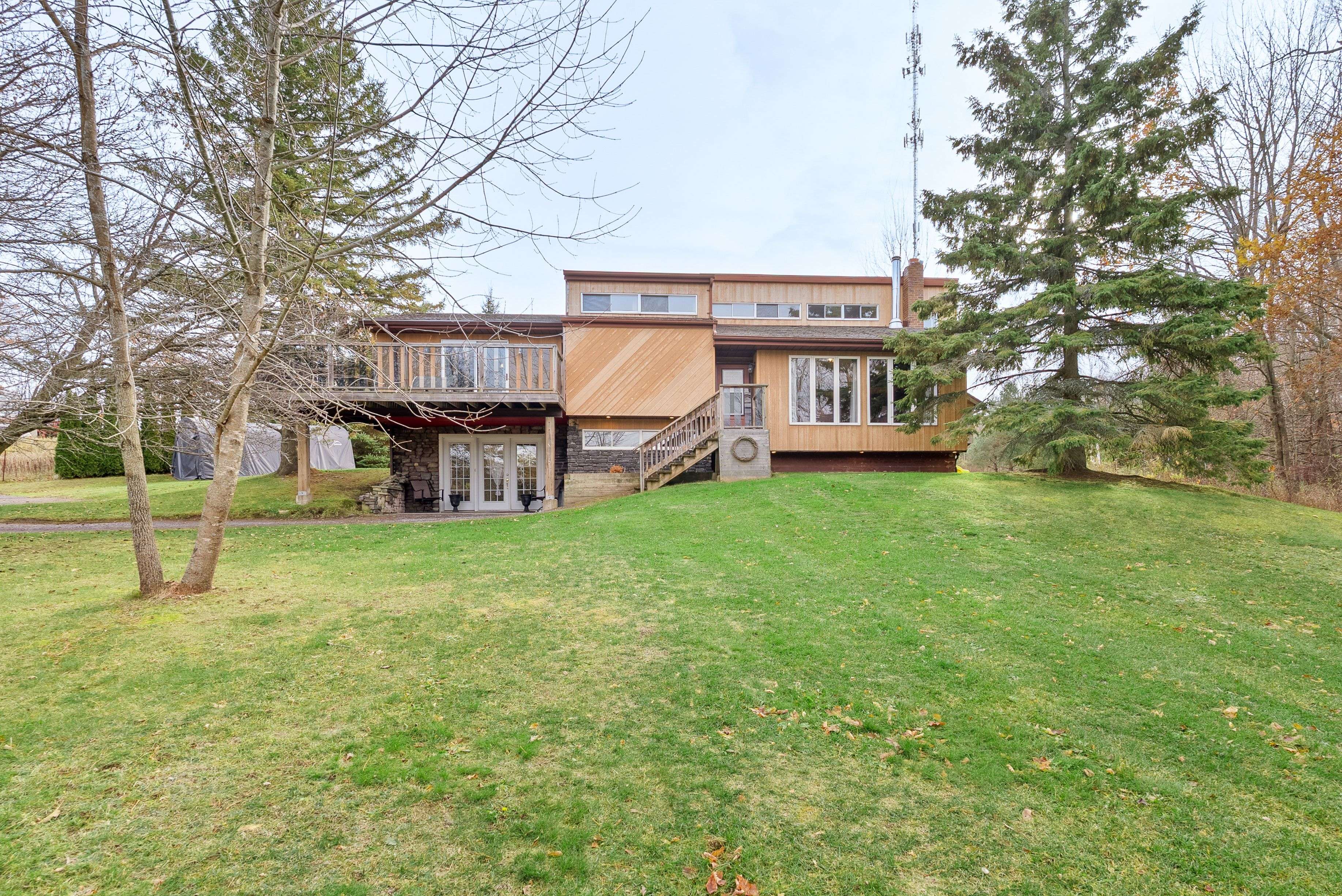 Quinte West, ON K0K 3E0,619 Gallivan RD