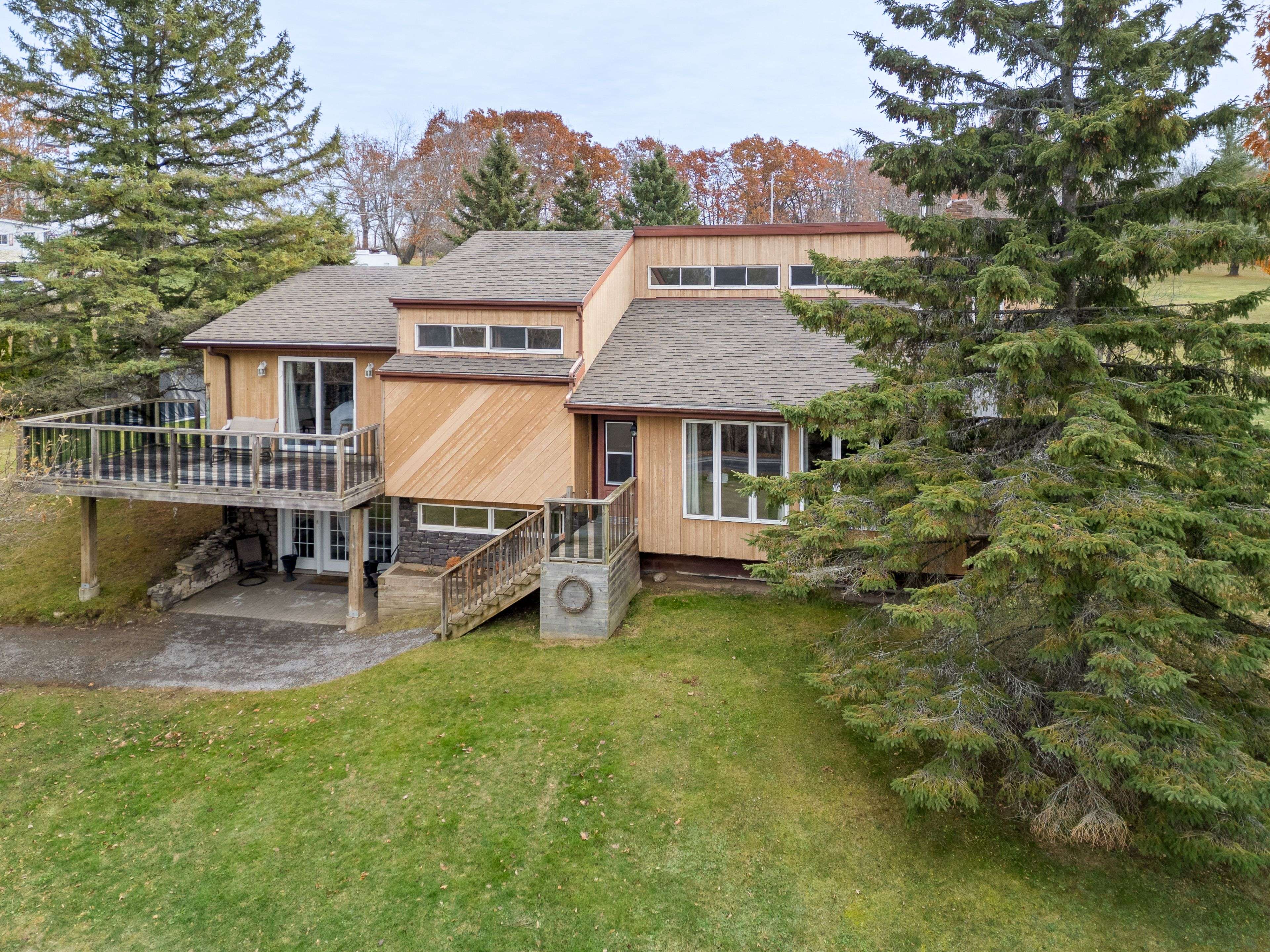 Quinte West, ON K0K 3E0,619 Gallivan RD