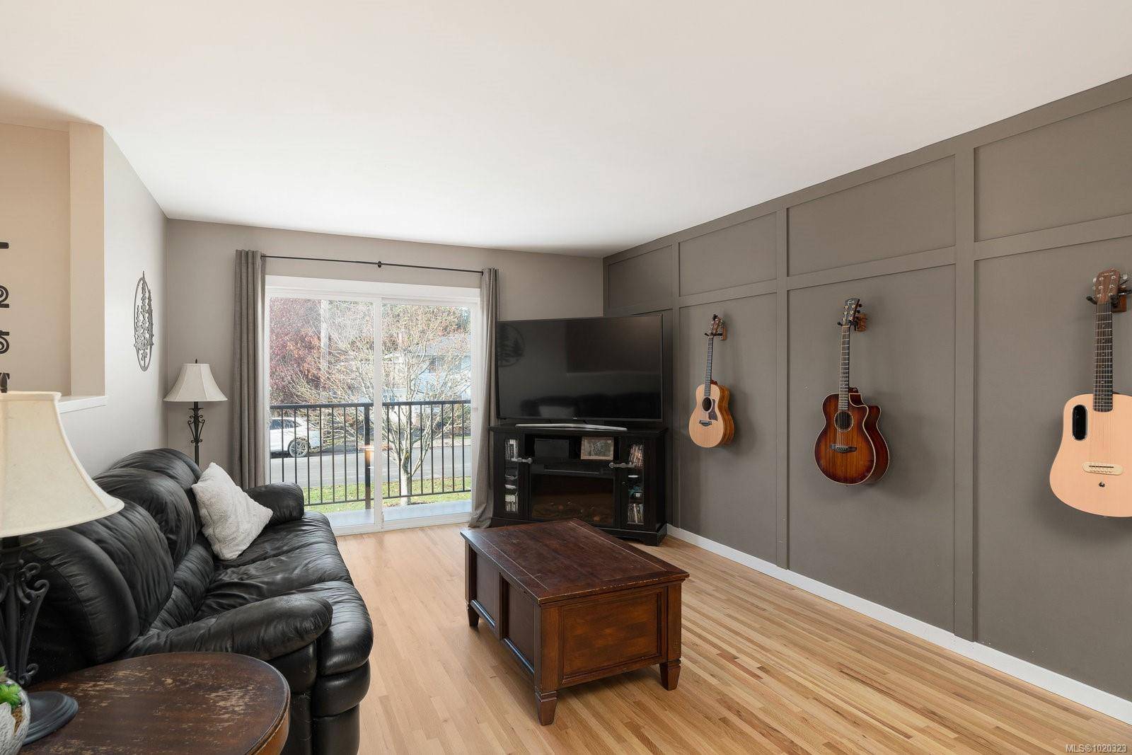 Sidney, BC V8L 2T1,9579 Epco Dr