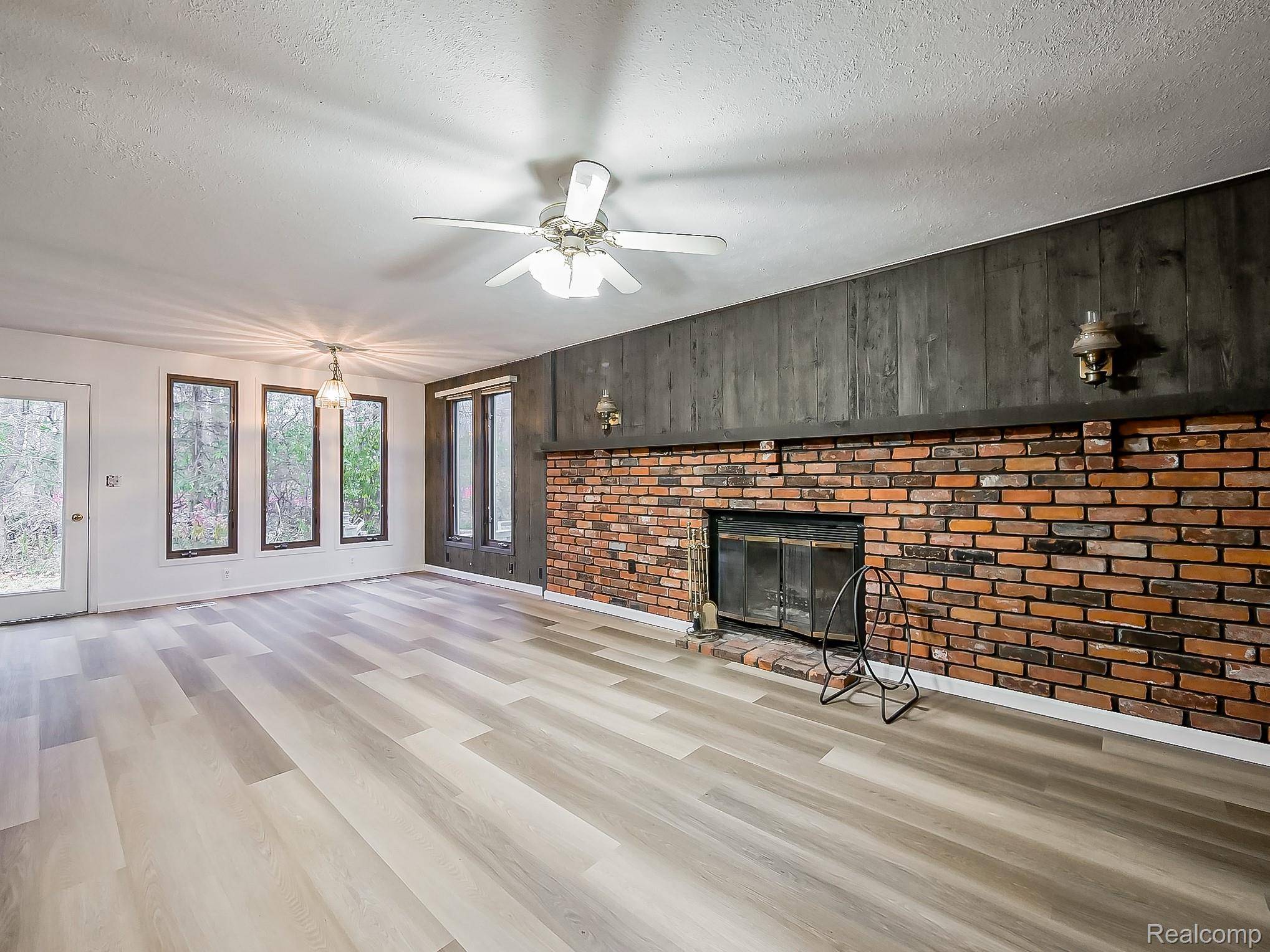 Farmington Hills, MI 48335,21662 Flanders ST