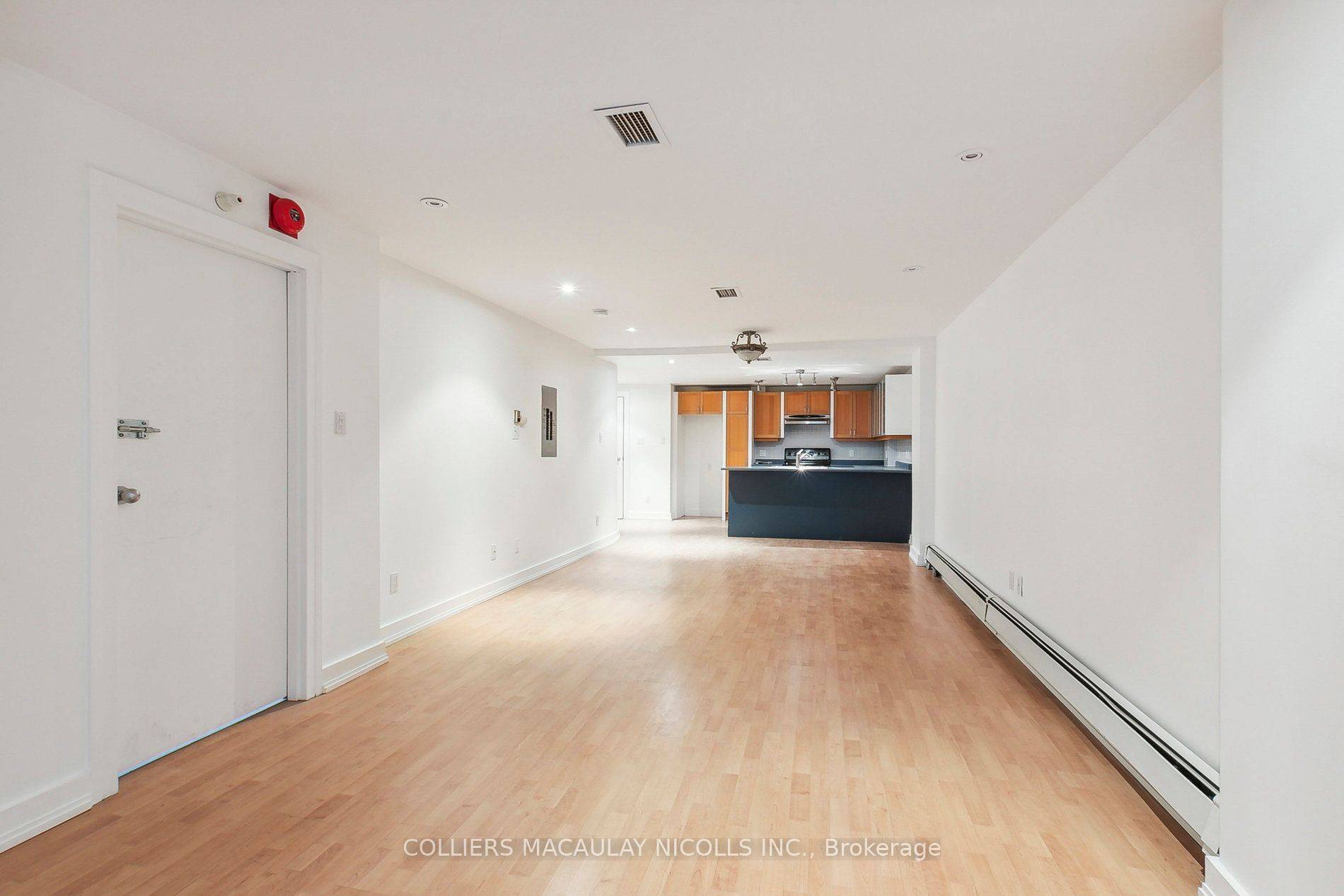 Toronto C02, ON M5R 2E2,30A Hazelton AVE #Lower Level