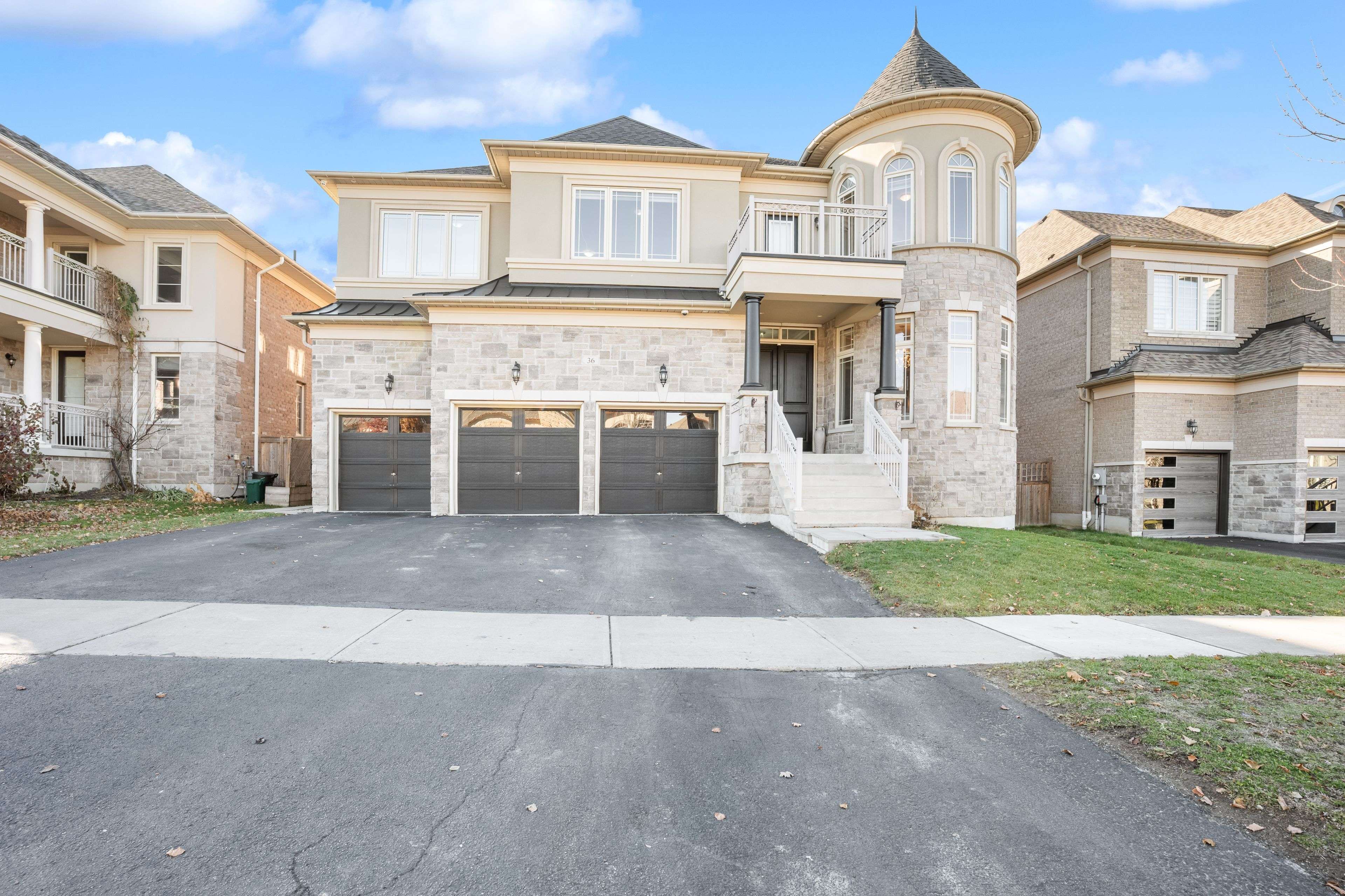 King, ON L7B 0A4,36 West Coast TRL