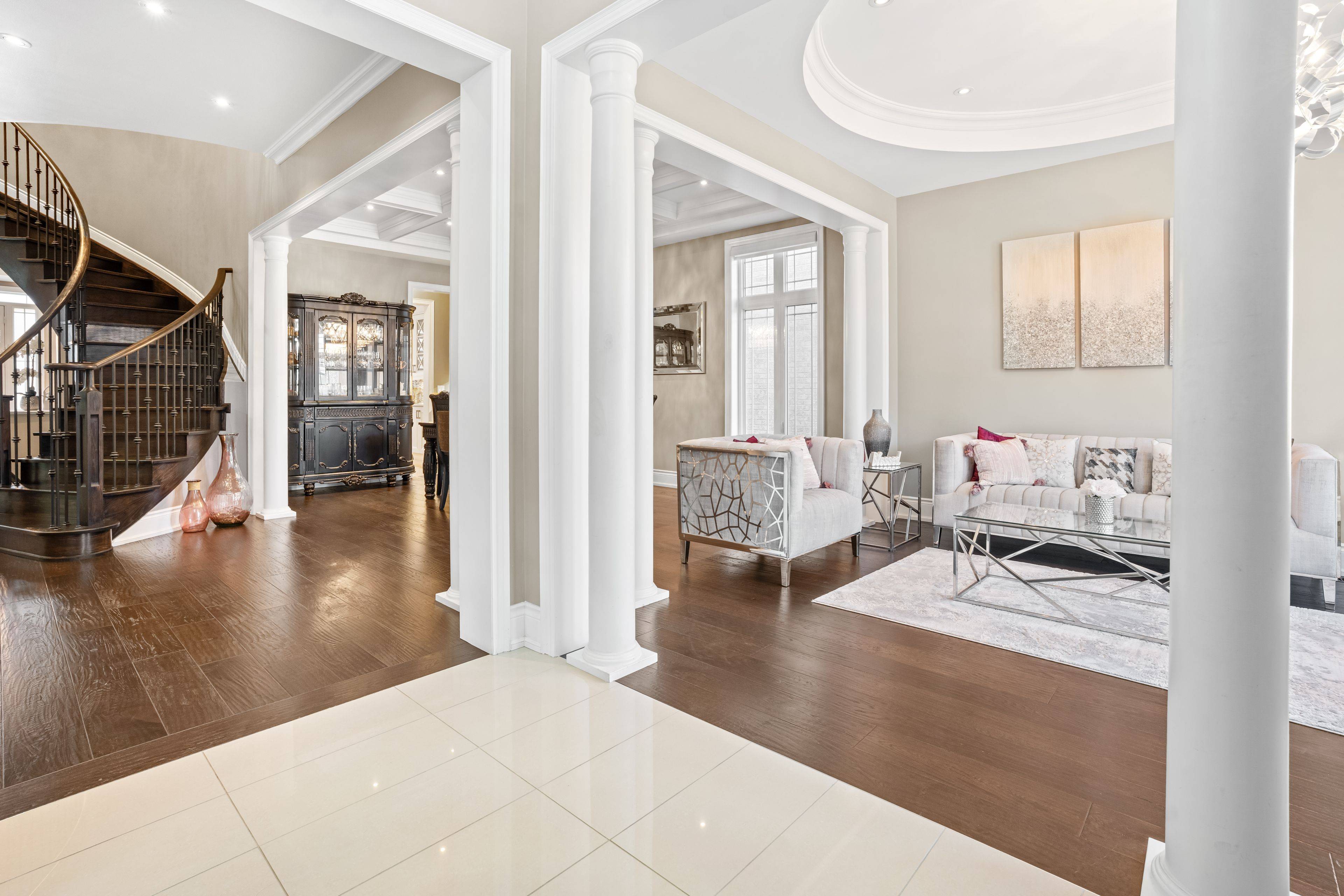 King, ON L7B 0A4,36 West Coast TRL