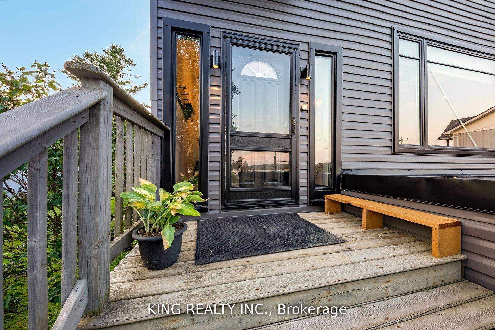 Tiny, ON L9M 0C2,602 CHAMPLAIN RD