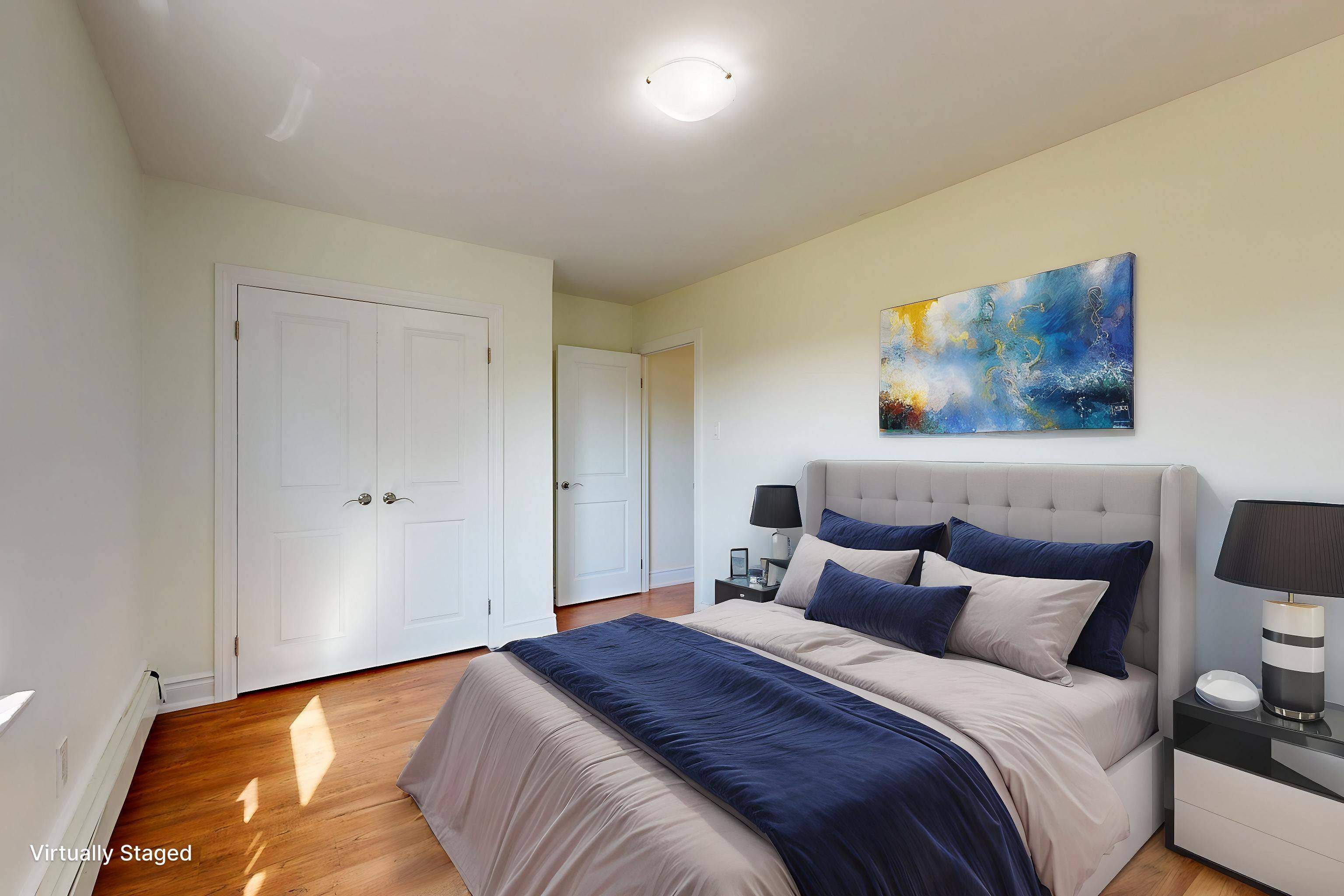 Toronto W06, ON M8W 1N5,3503A Lake Shore BLVD W #3