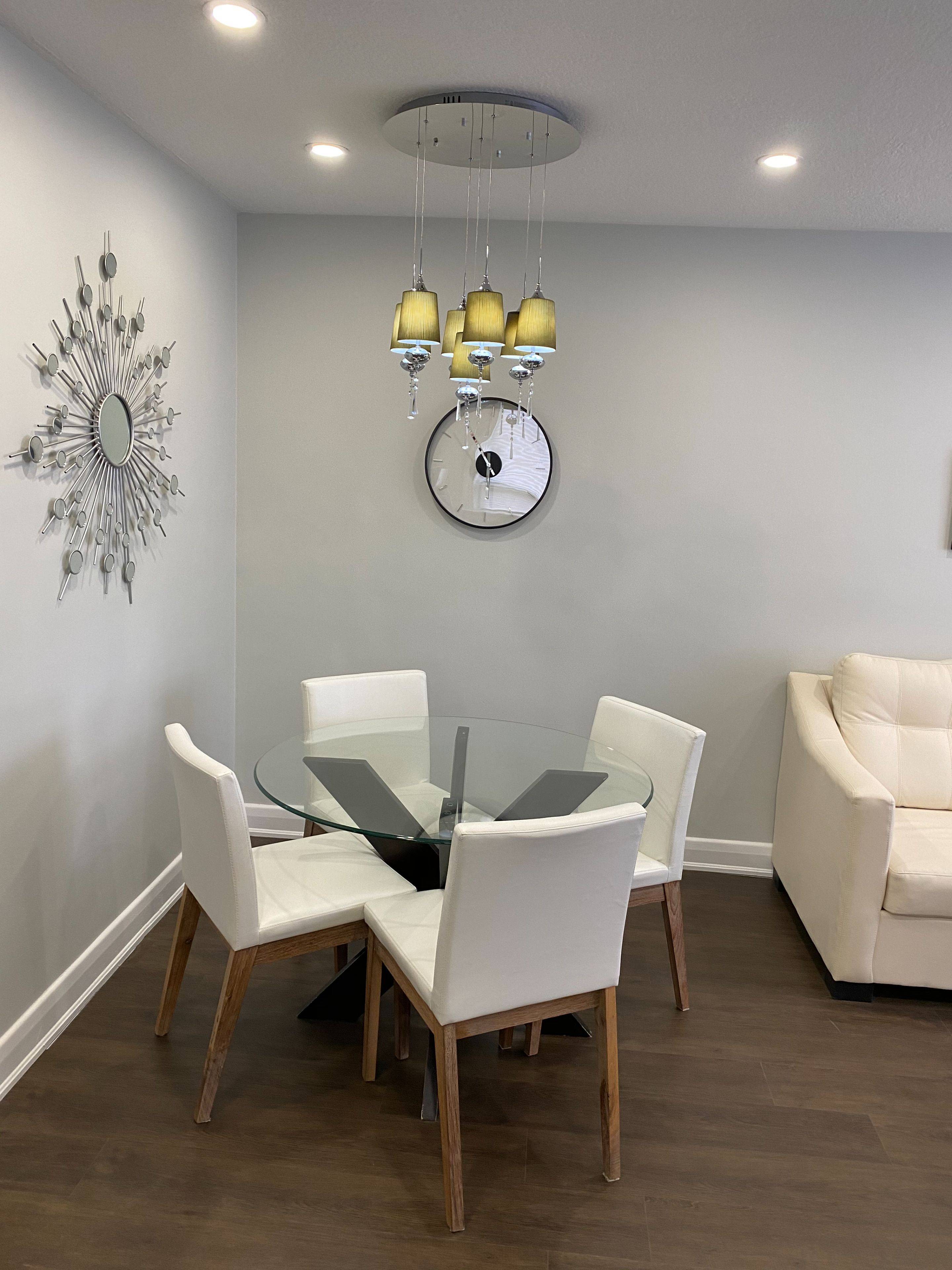 Mississauga, ON L5H 2P9,30 Pine AVE N