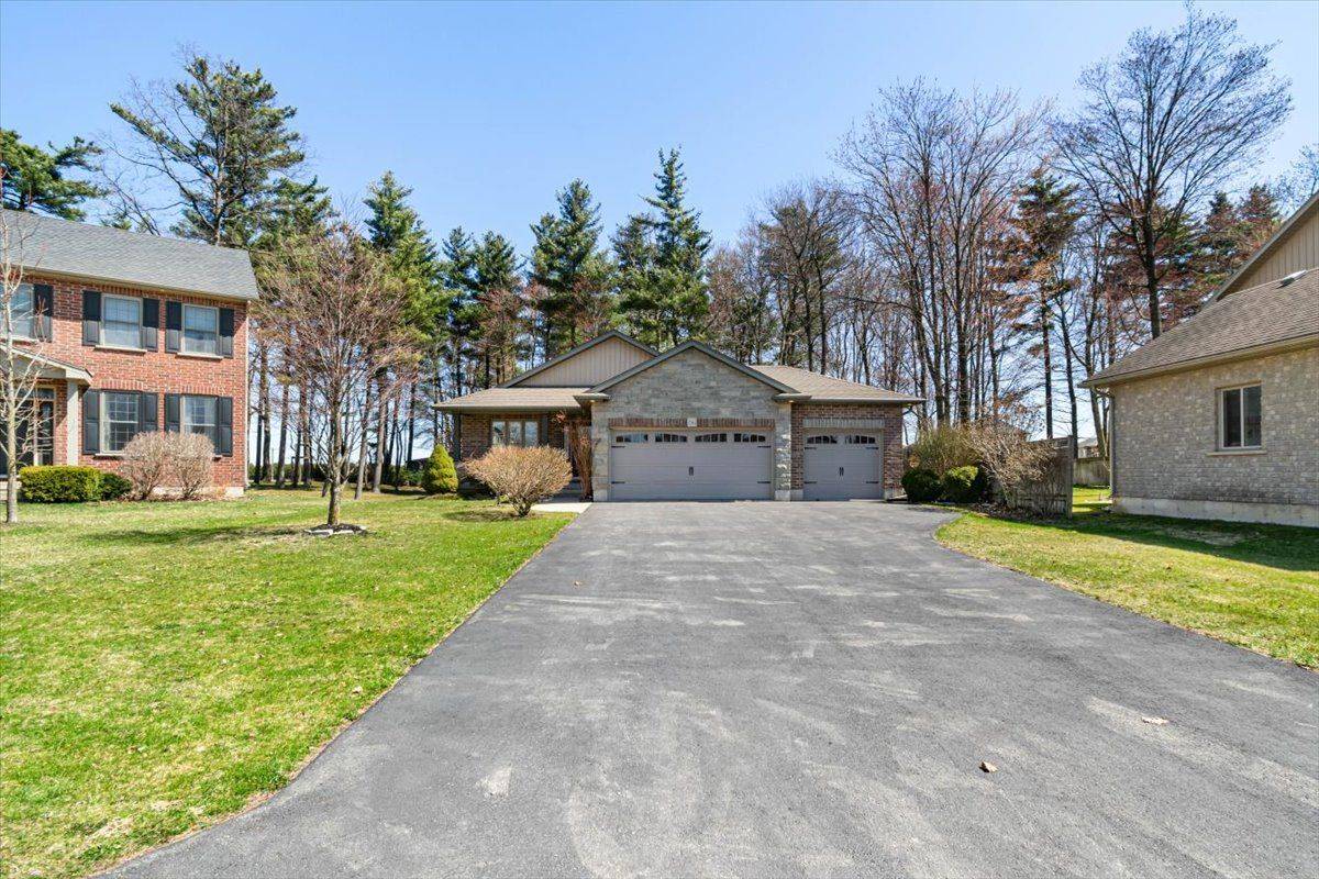 Norfolk, ON N4B 2W5,56 Wintergreen CRES
