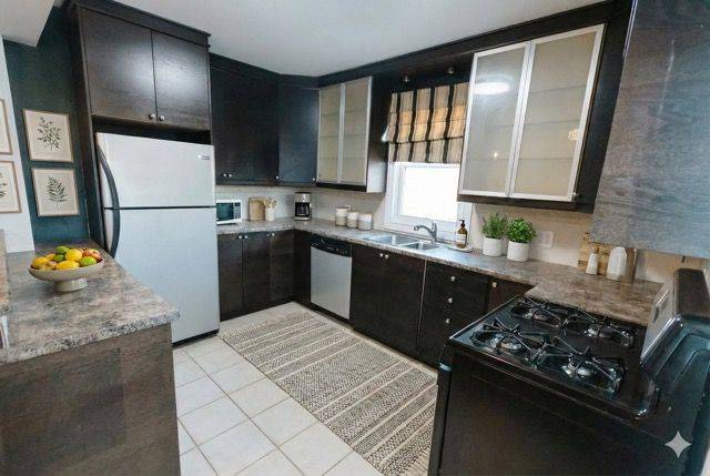 Hamilton, ON L8V 1T1,600 Fennell AVE E