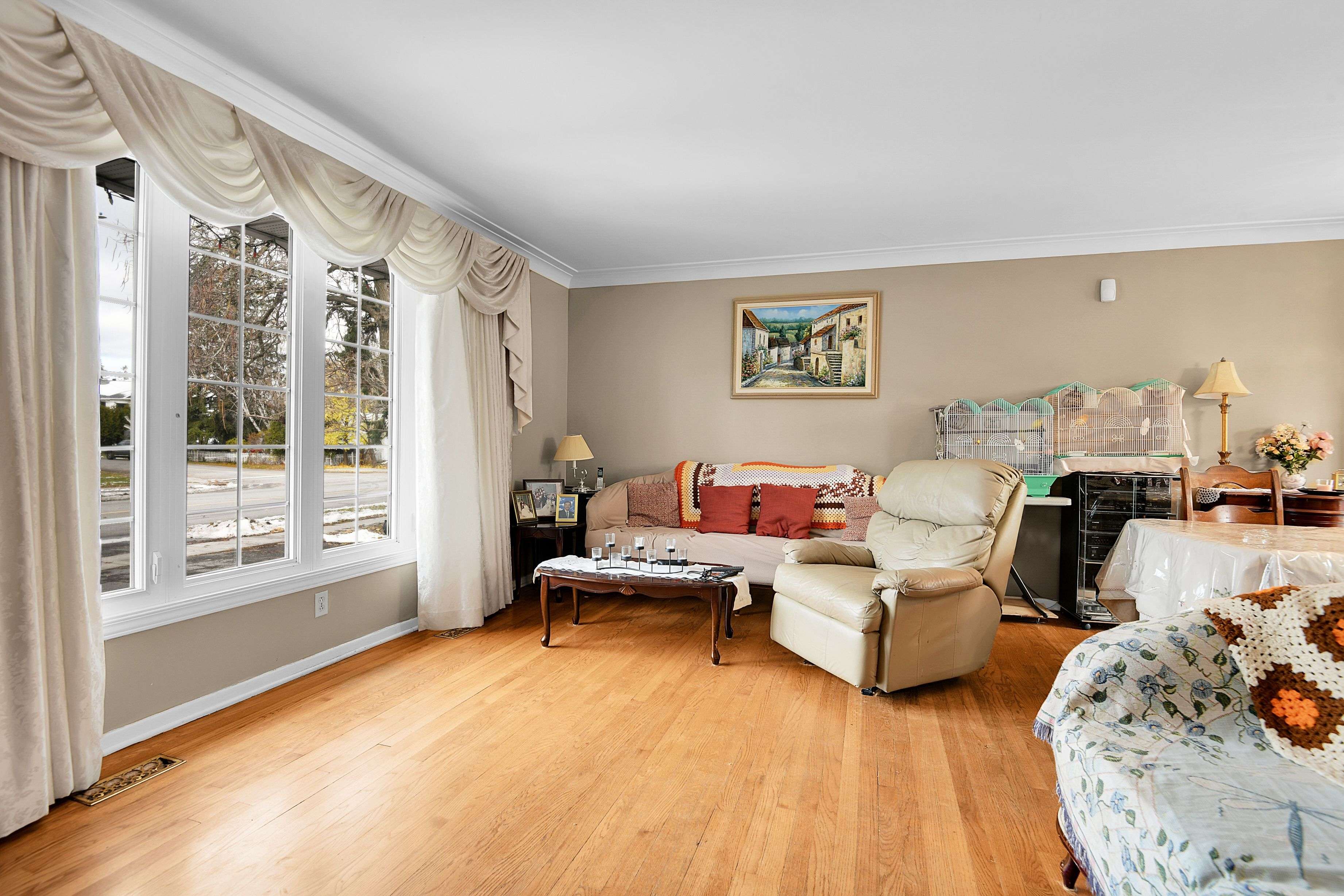 Meadowlands - Crestview And Area, ON K2G 2R4,22 Meadowlands DR W