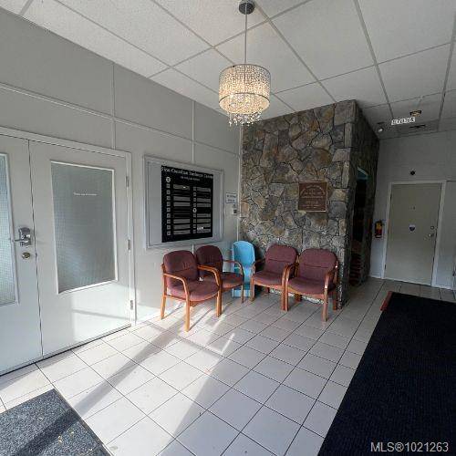 Courtenay, BC V9N 2N3,576 England Ave #206