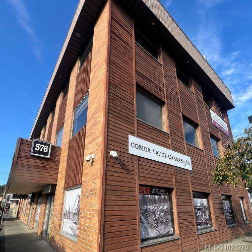 Courtenay, BC V9N 2N3,576 England Ave #302