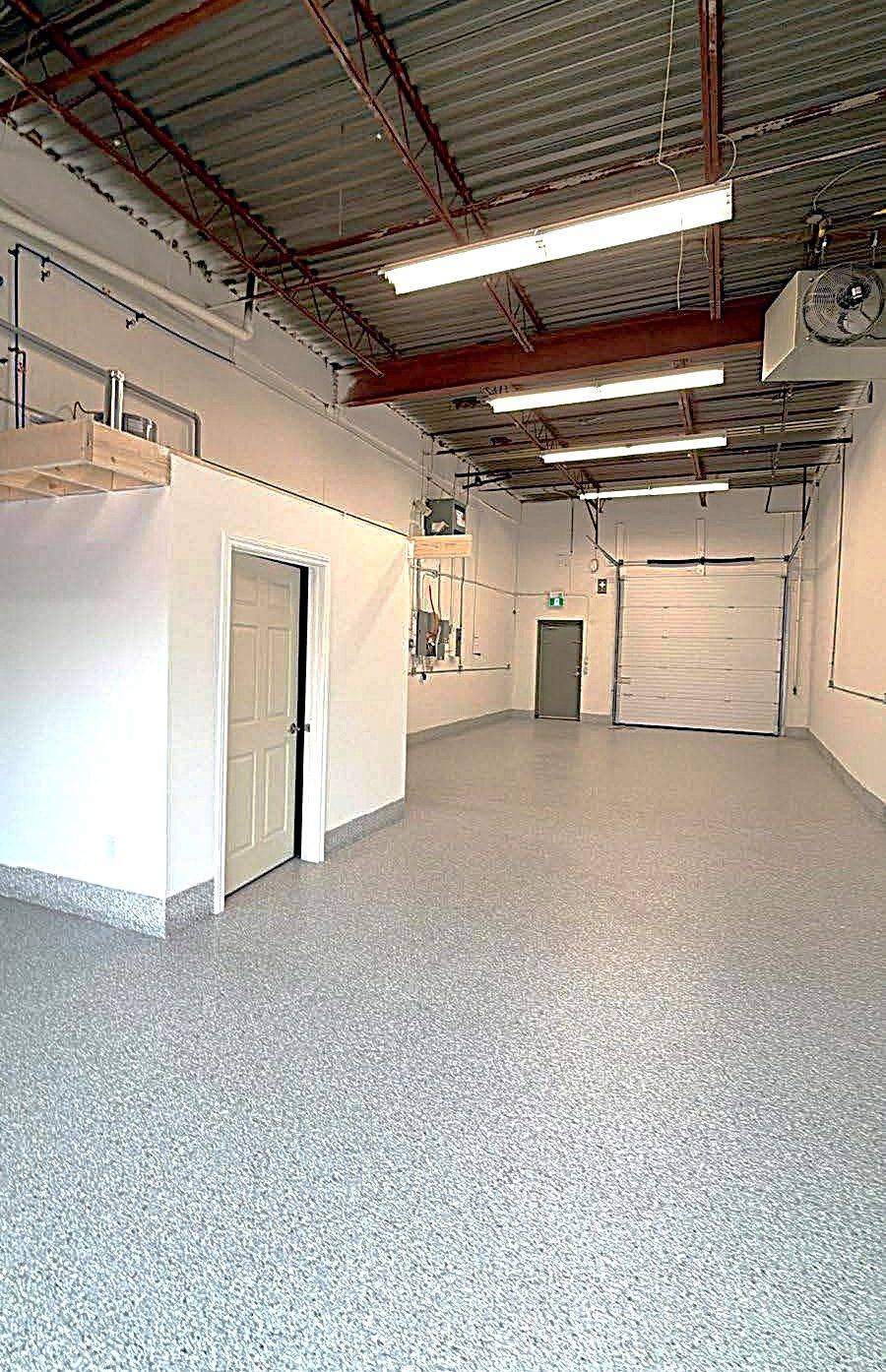 Whitby, ON L1N 9A5,1621 Mcewen DR #21