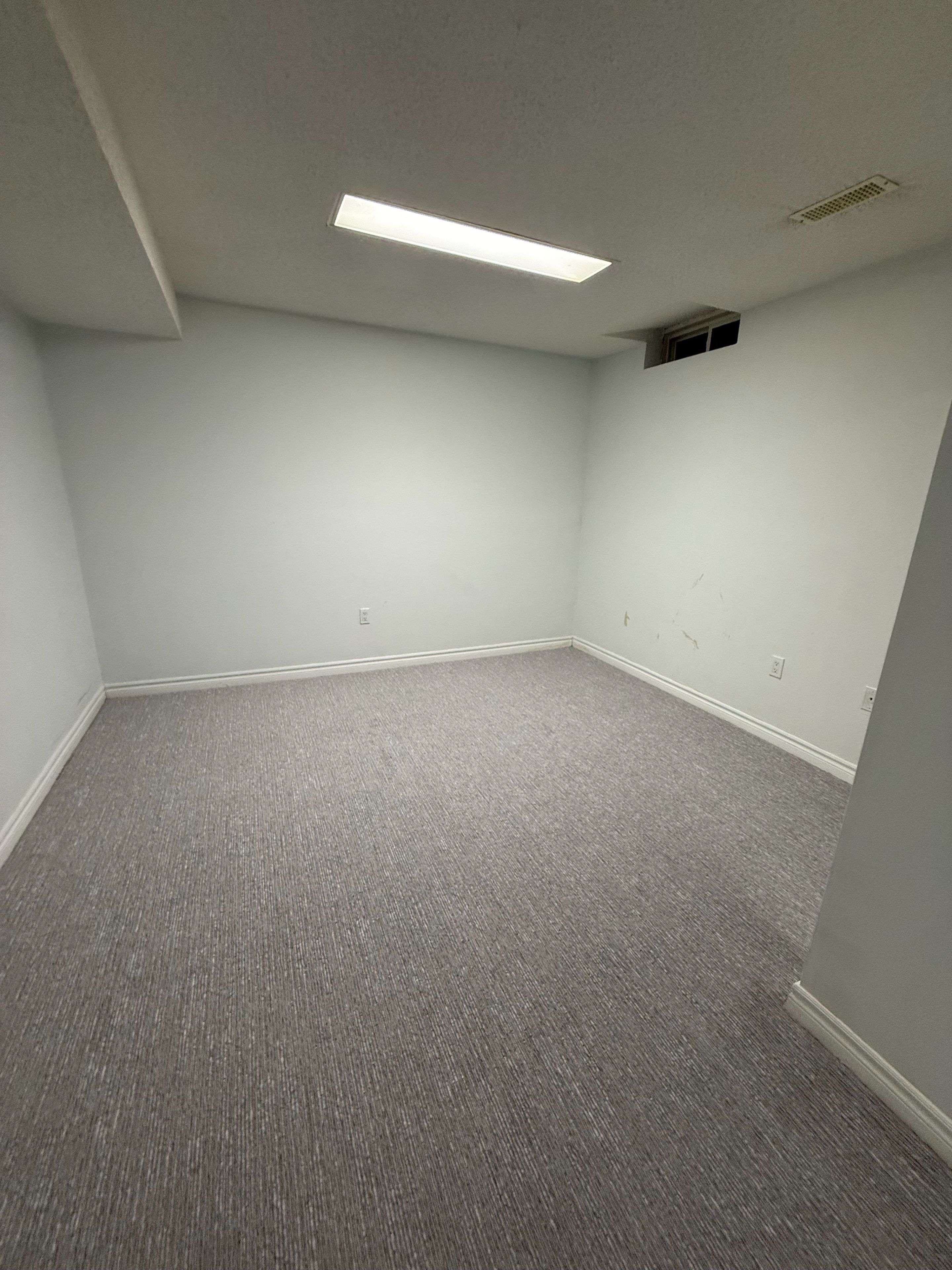 Mississauga, ON L5V 2Z3,5923 Sidmouth ST #BSMT