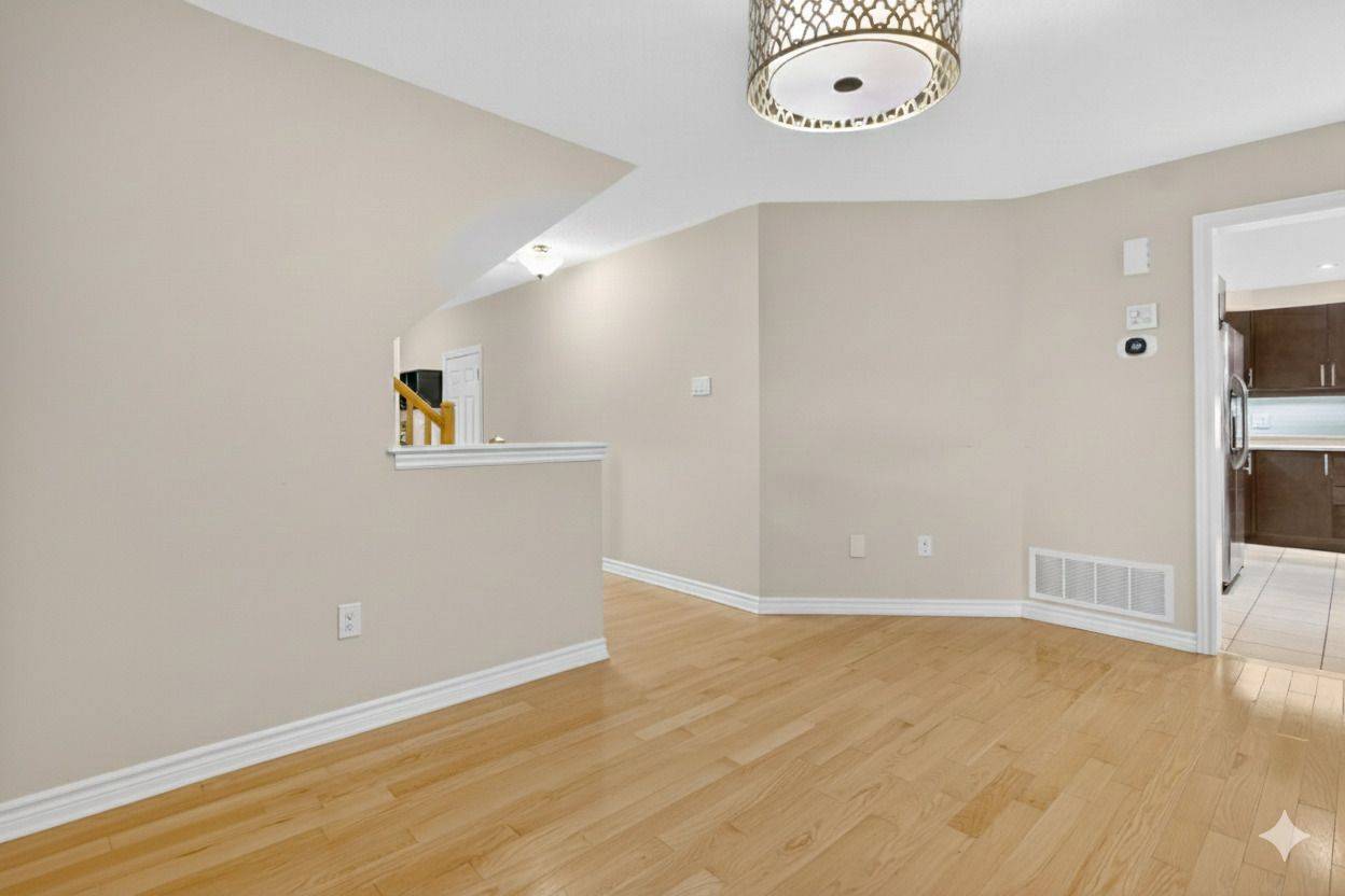 Stittsville - Munster - Richmond, ON K2S 0P8,317 Gallantry WAY