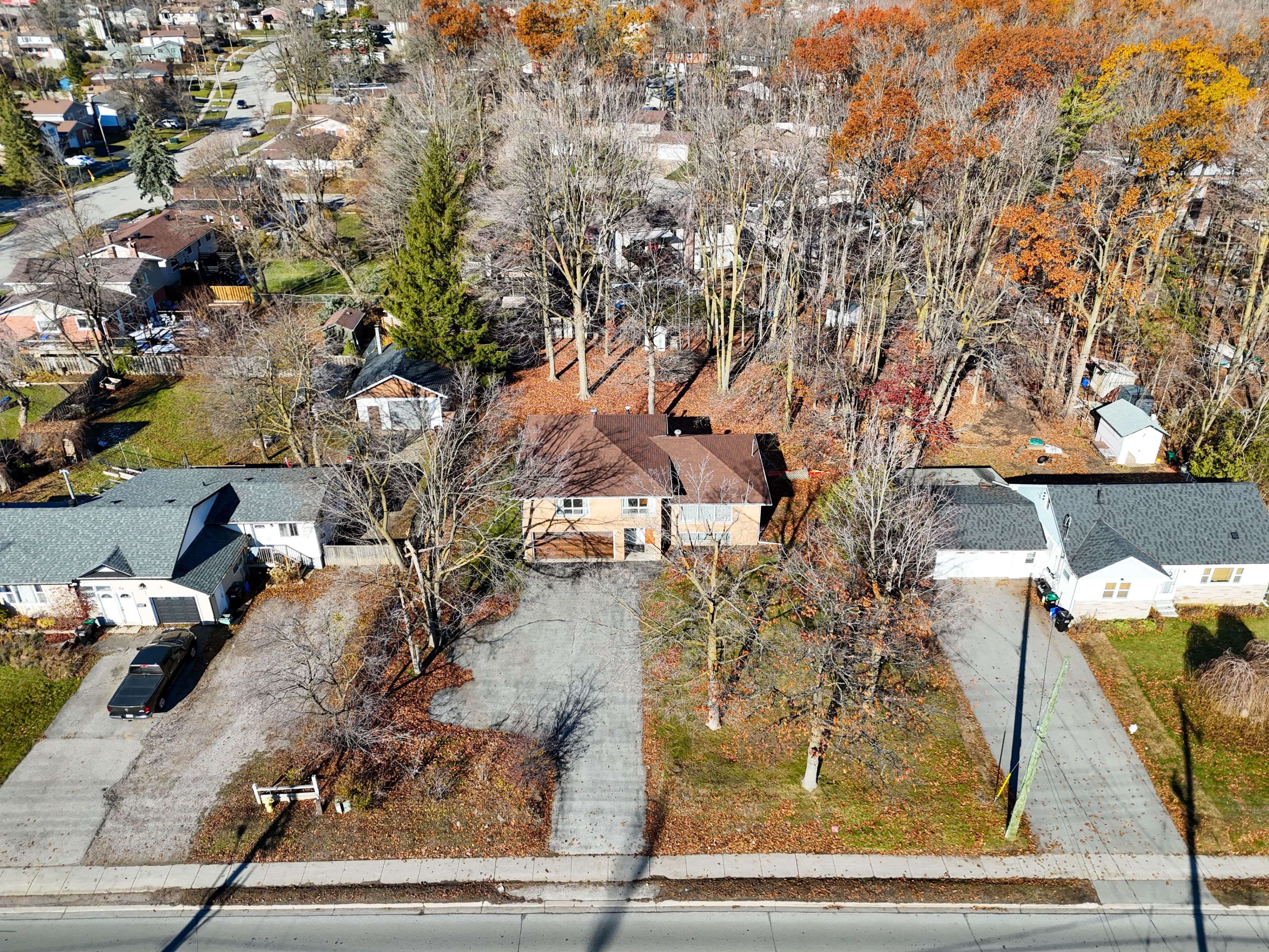 Barrie, ON L4M 2Z7,48 Cundles RD E