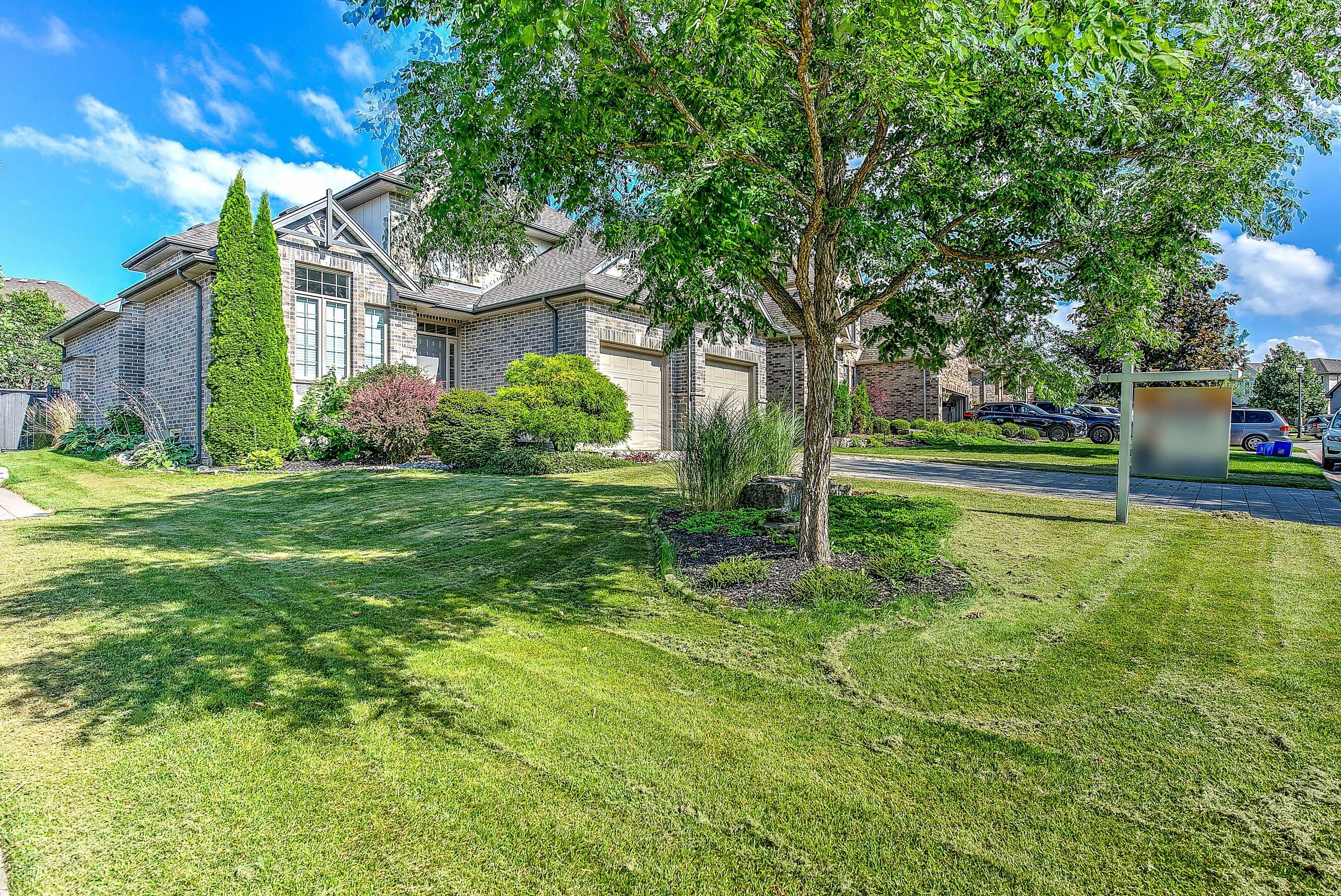 London South, ON N6K 0A3,1750 TIGERLILY RD