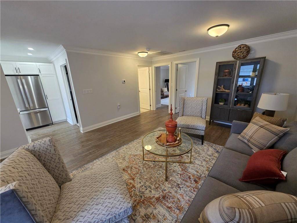 Hamilton, ON L9B 1T8,40 Szollosy CIR