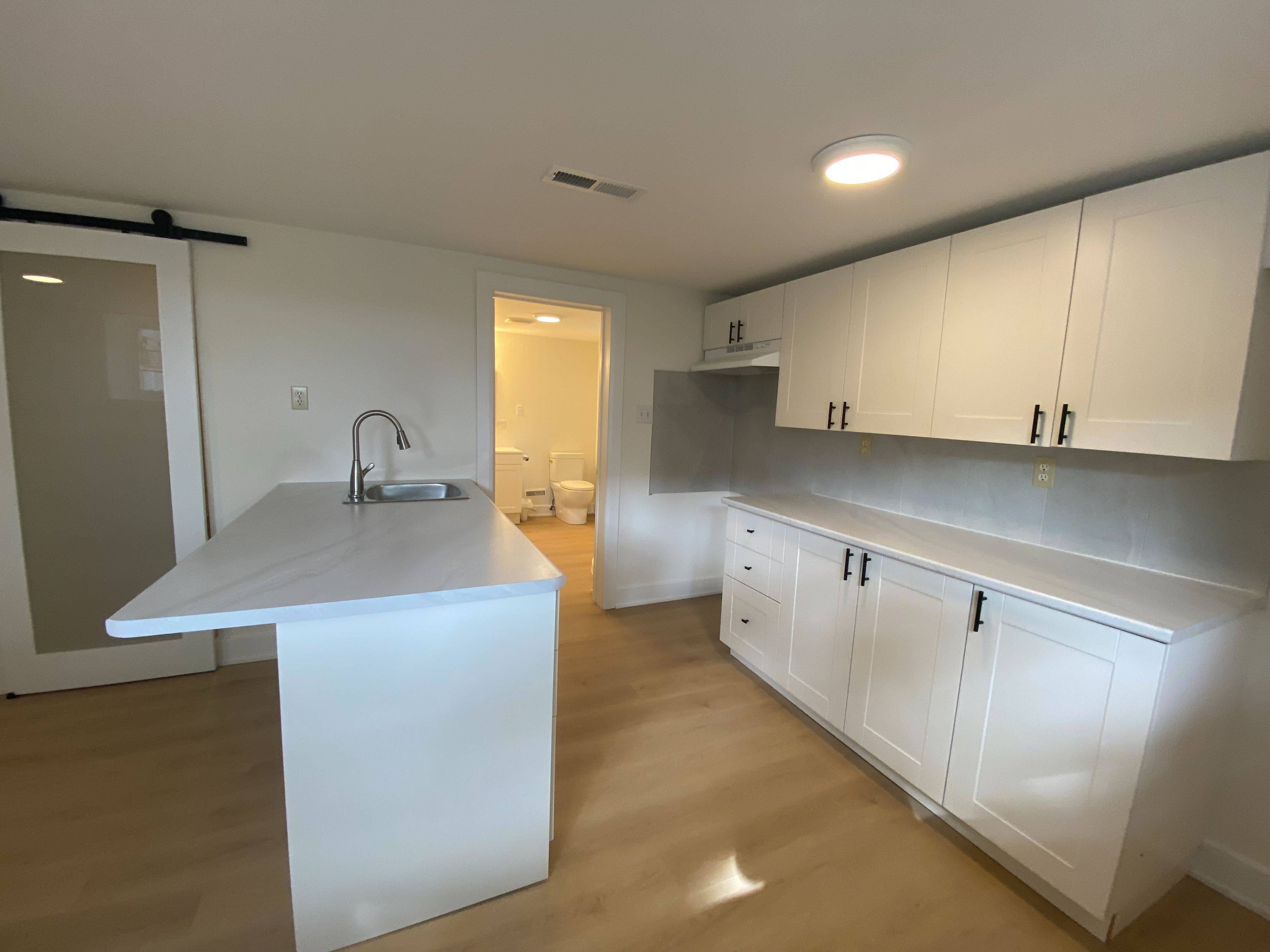 Carlington - Central Park, ON K1Z 8K5,1173 Kingston AVE #3