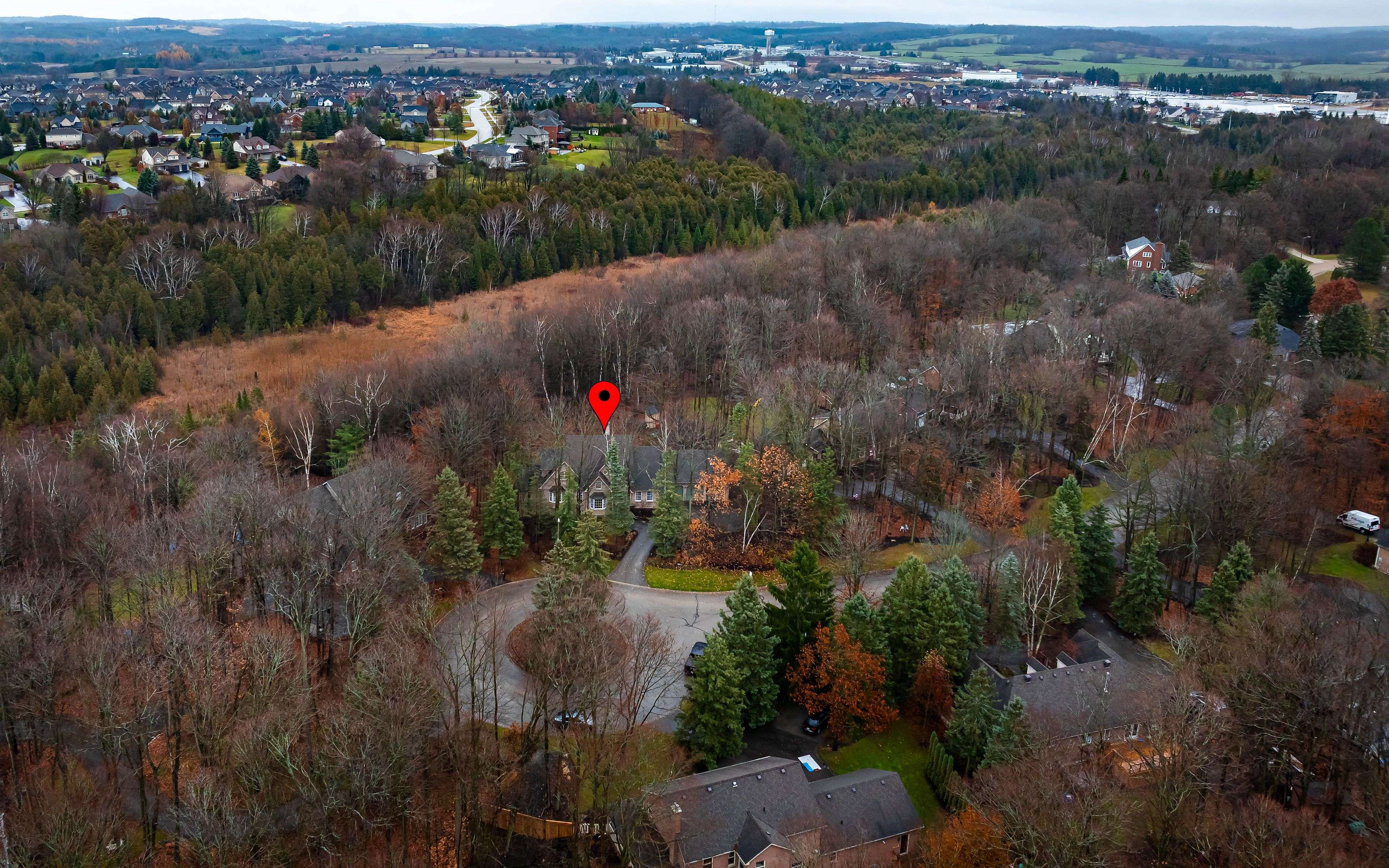 Mono, ON L9W 4A8,7 Ironwood CT