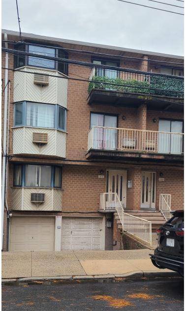 Brooklyn, NY 11234,1070 East 73rd ST #G50